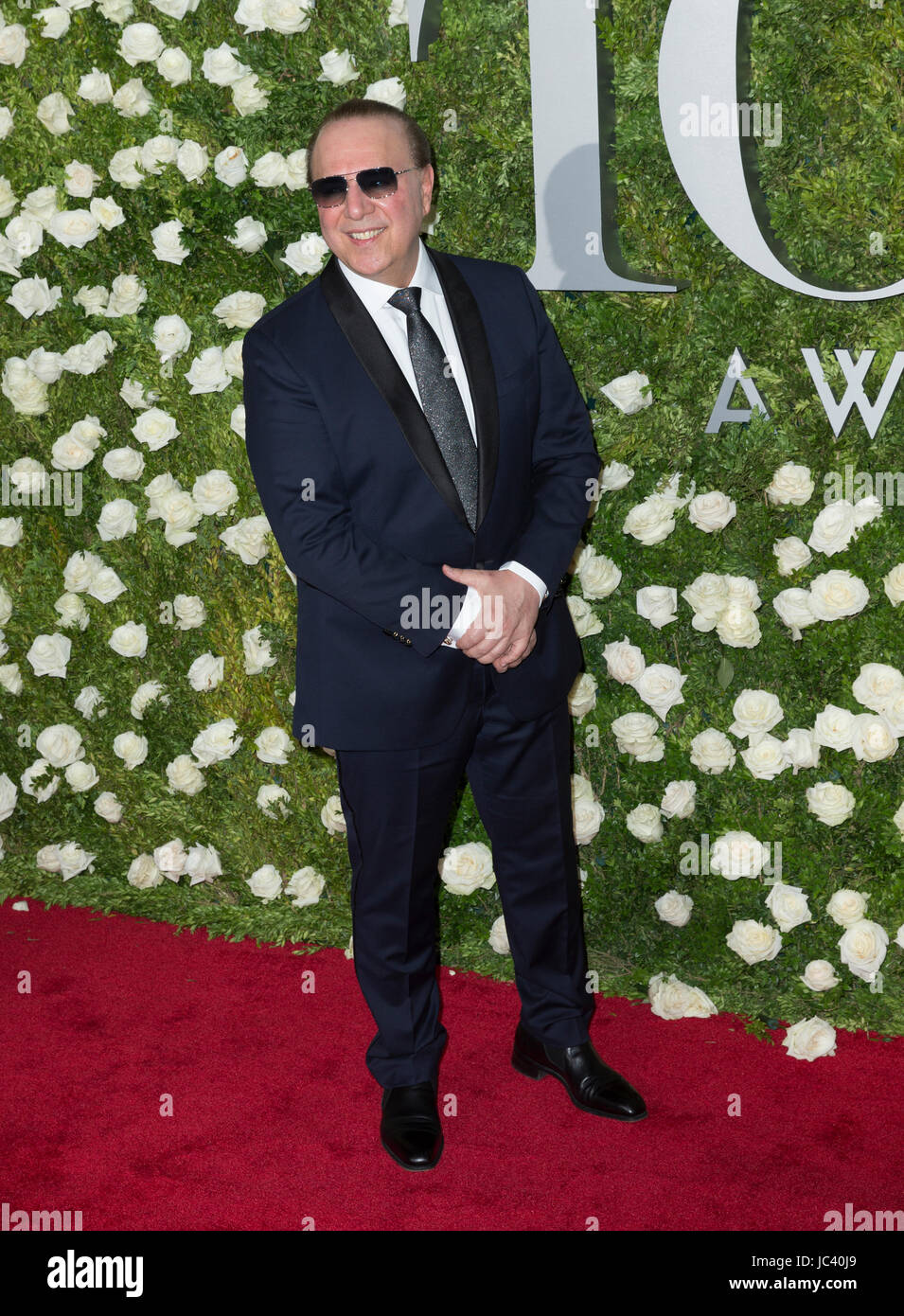 New York, NY, Stati Uniti d'America - 11 Giugno 2017: Tommy Mottola assiste Tony Awards 2017 al Radio City Music Hall Foto Stock