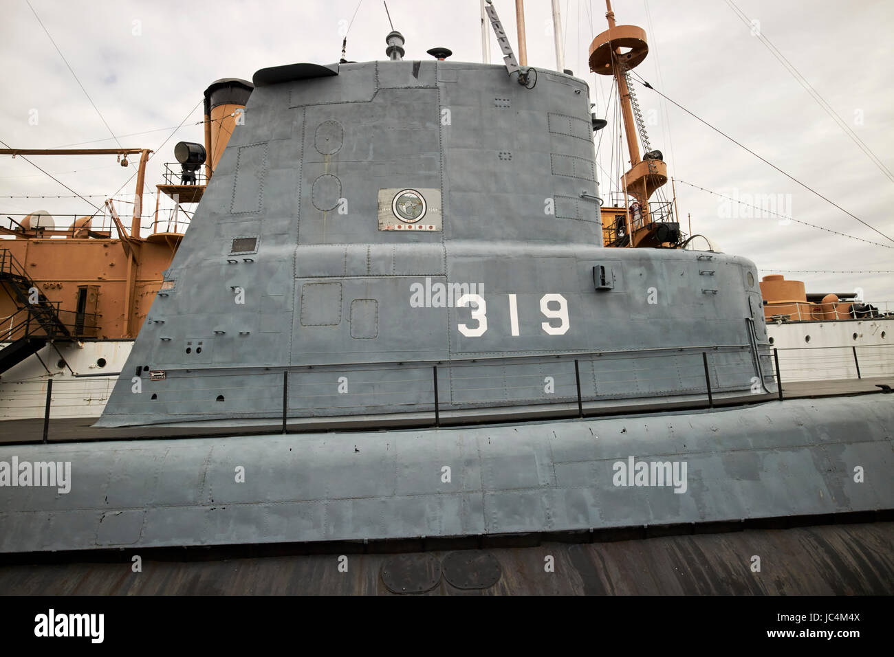 Conning torre di USS Becuna ss-319 mostra al Museo Independence Seaport dock Philadelphia STATI UNITI D'AMERICA Foto Stock