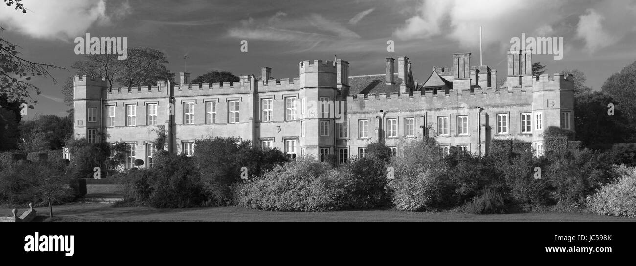 La casa a Deene Park sede della famiglia Brudenell fin dal 1514, vicino a Corby, Northamptonshire county, Inghilterra Foto Stock