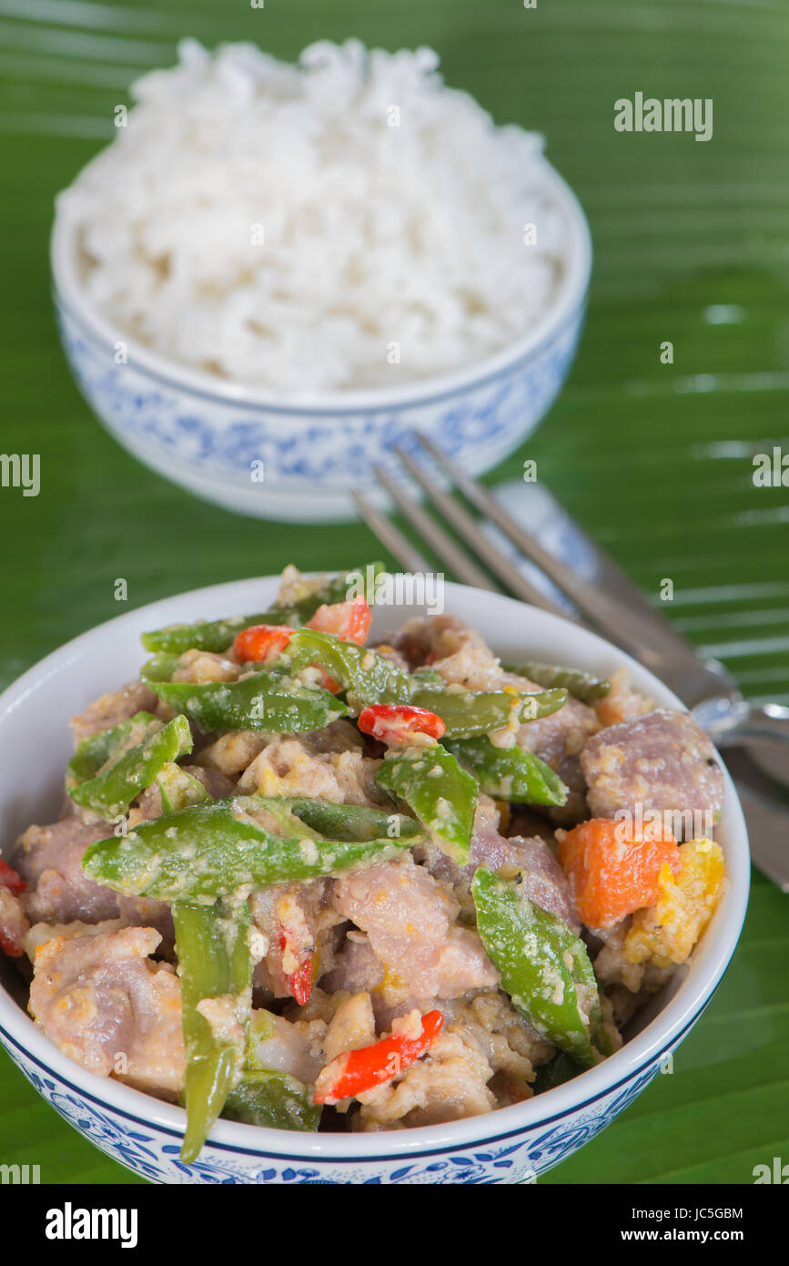 Bicol Express, cibo piccante nella regione di Bicol delle Filippine. Foto Stock