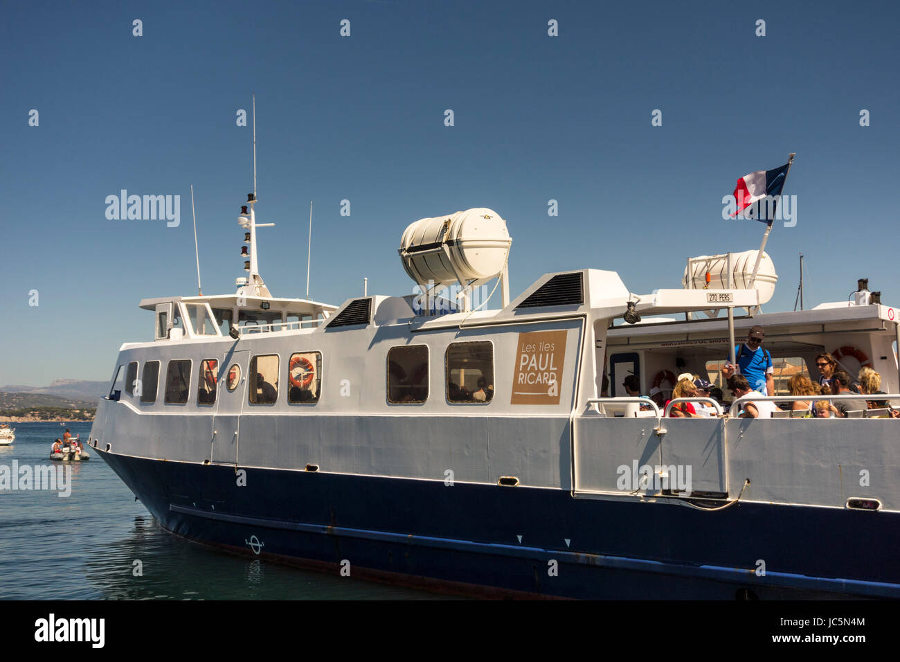 Mare barca navetta per Ile des Embiez uscire da Le Brusc porta, Six Fours Les Plages, Var, PACA, Francia Foto Stock