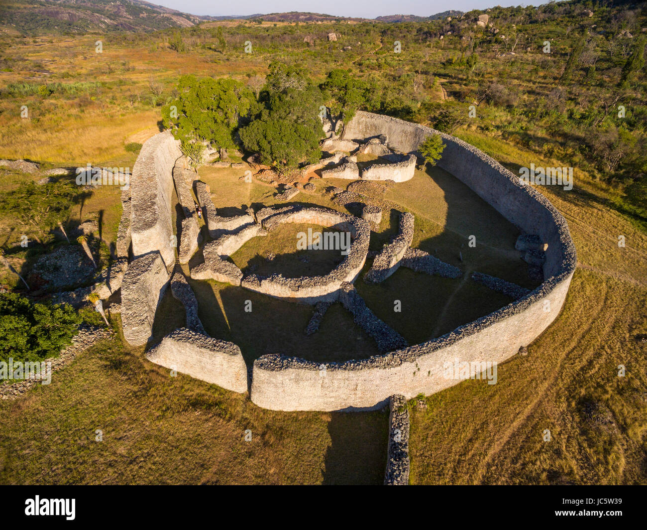 Il grande contenitore con grande Zimbabwe rovine, Zimbabwe. Foto Stock