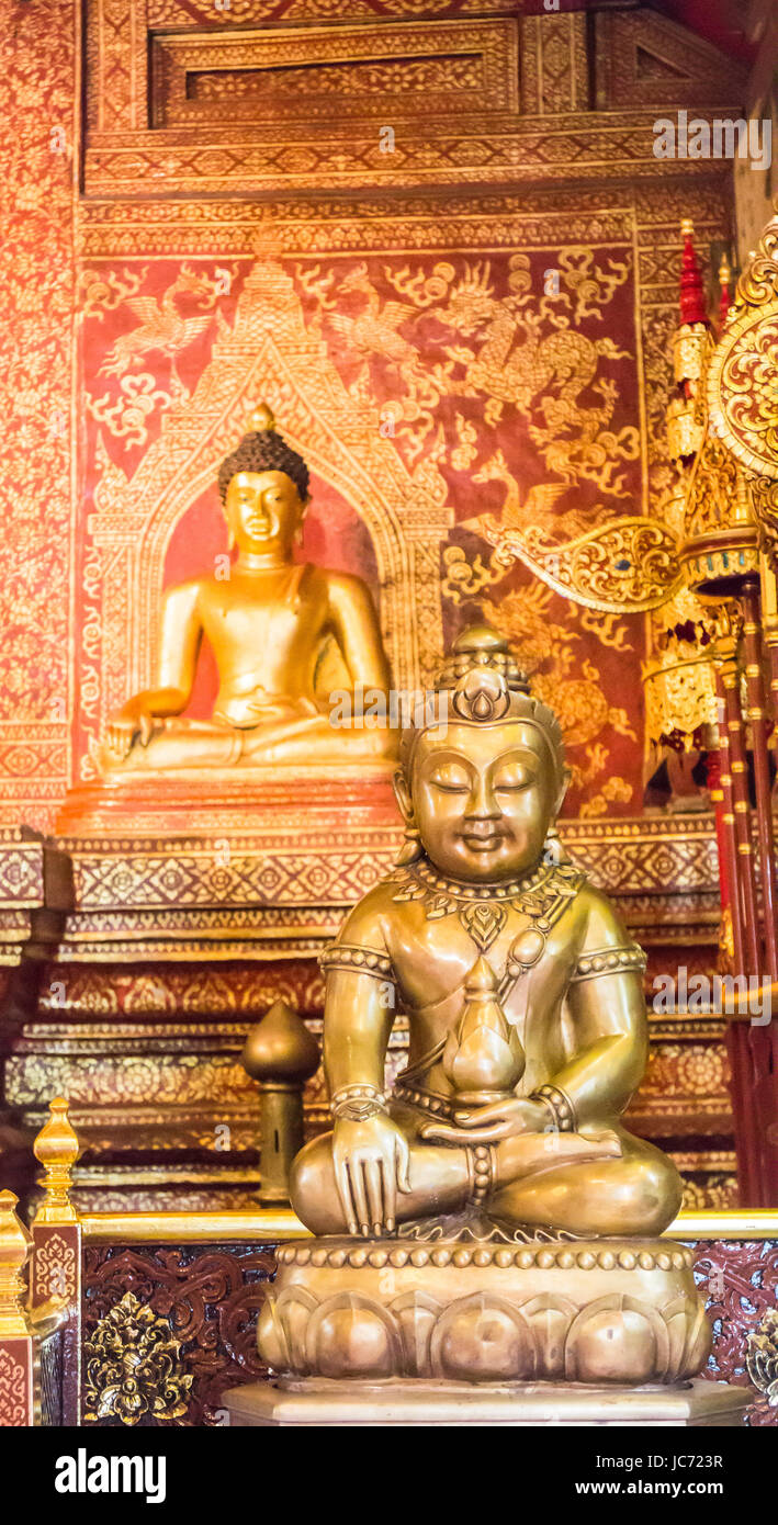 "Phra Sihing Buddha' e la statua del Buddha in Phra Singha tempio Chiang Mai, Thailandia Foto Stock