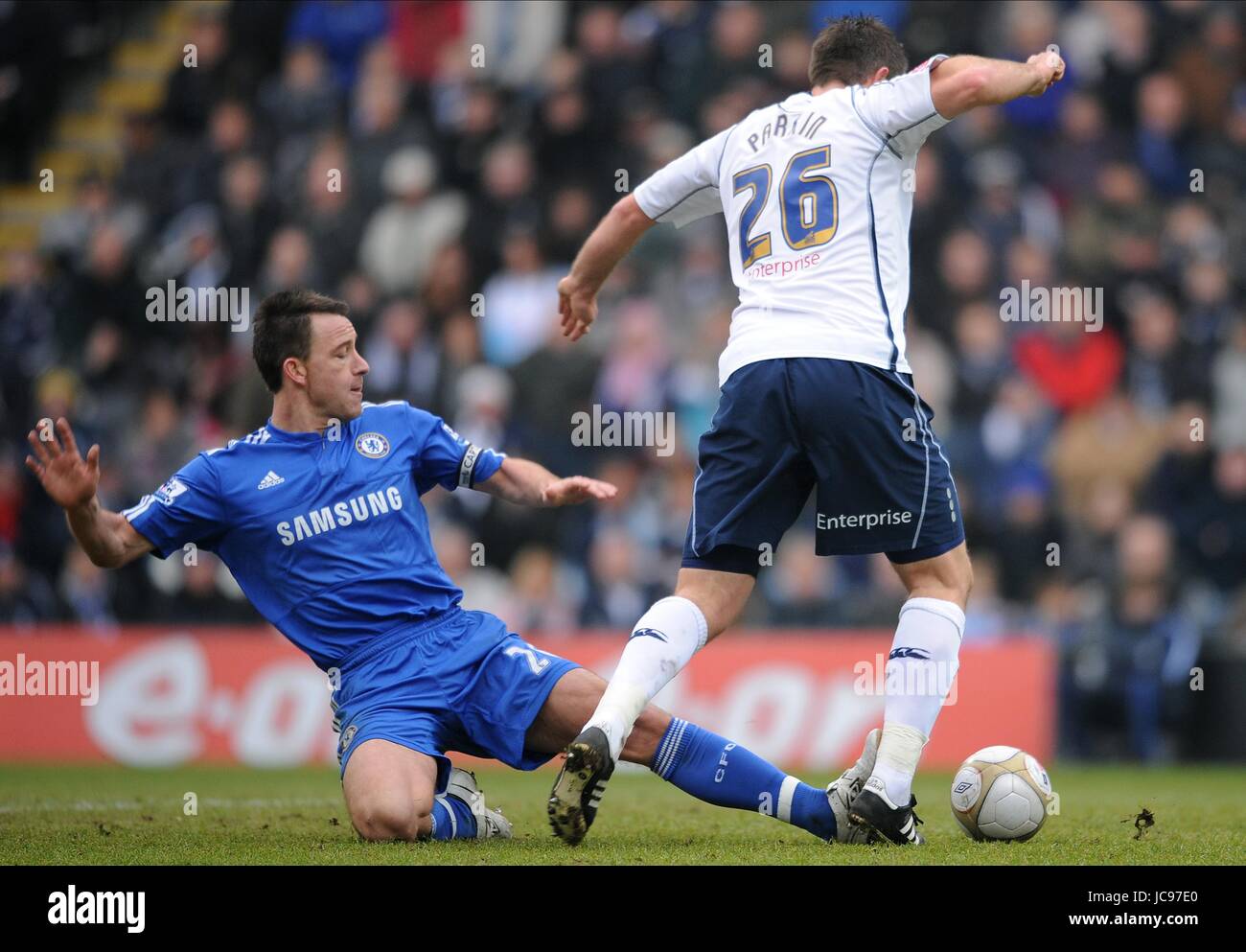 JOHN TERRY & JON PARKIN PRESTON NORTH END V CHELSEA DEEPDALE Preston Inghilterra 23 Gennaio 2010 Foto Stock