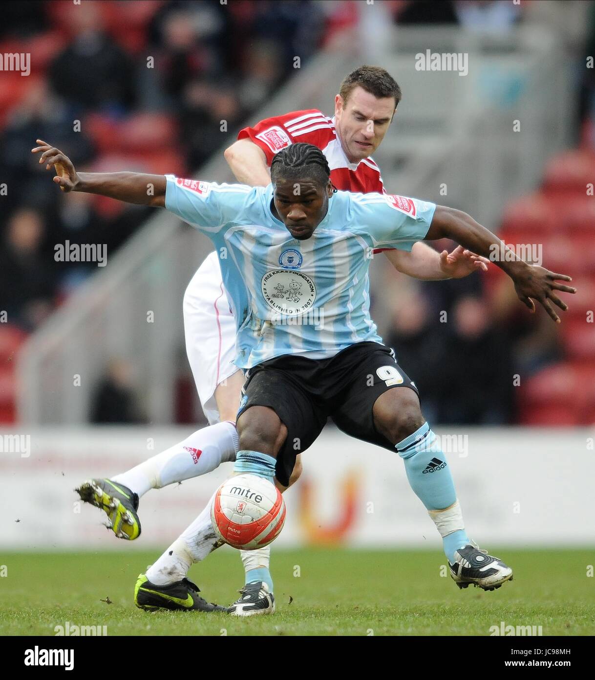 AARON MCLEAN & STEPHEN MCMANU MIDDLESBROUGH V PETERBOROUGH RIVERSIDE STADIUM MIDDLESBROUGH INGHILTERRA 13 Febbraio 2010 Foto Stock