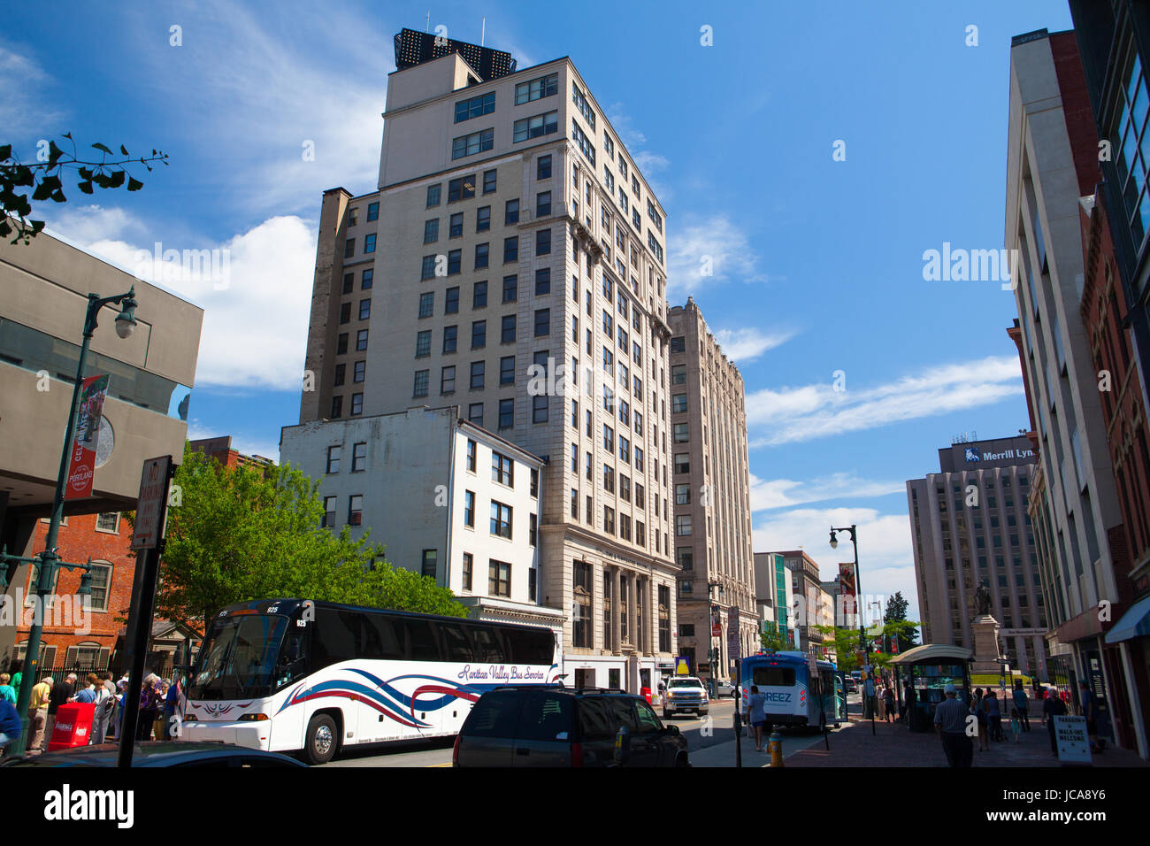 Portland, Maine, Stati Uniti d'America - 5 Luglio 2016 - temperatura e tempo di costruzione. Il tempo e la temperatura è un edificio a quattordici piani edificio situato sul Foto Stock