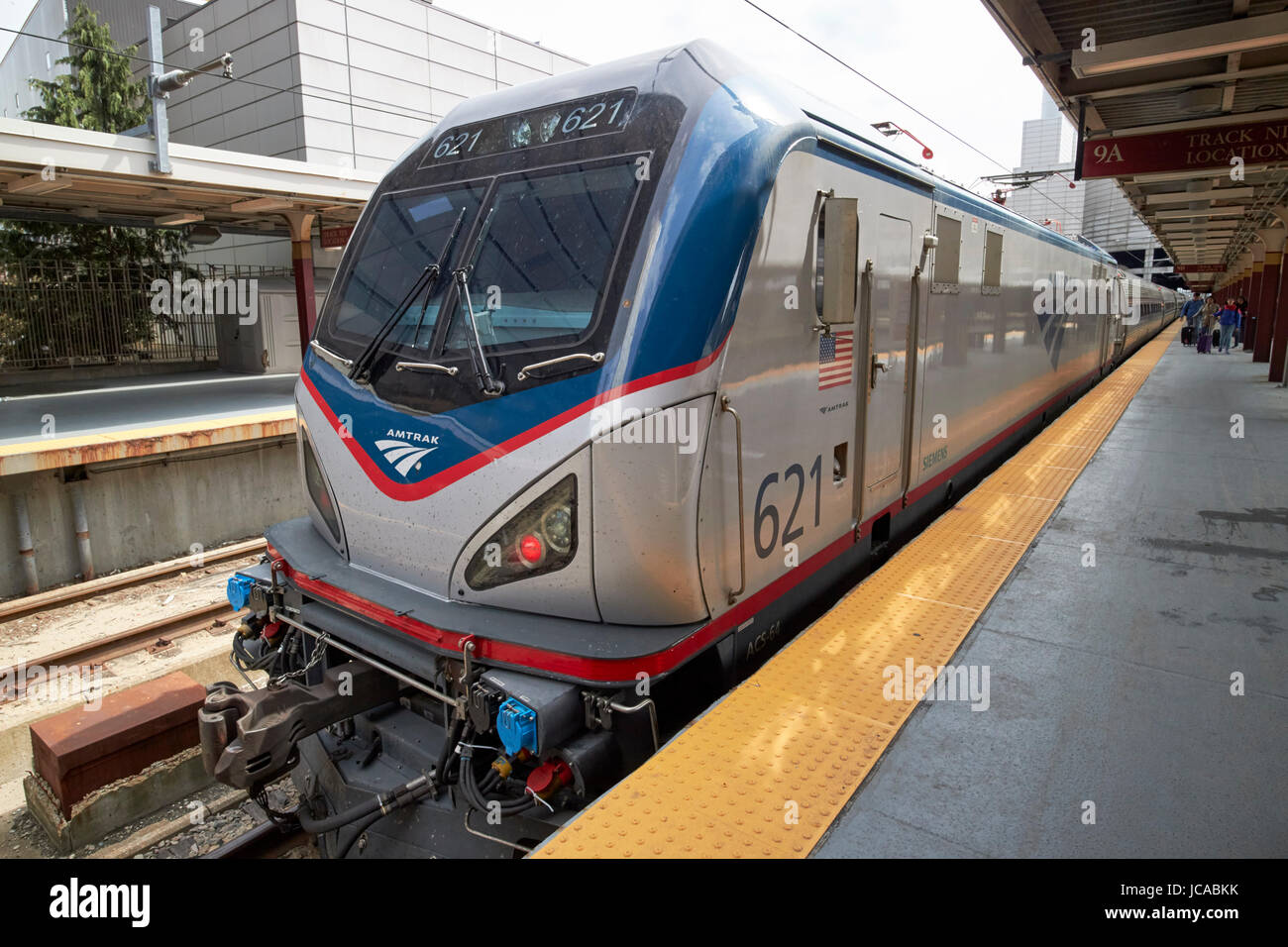 Amtrak siemens acs-64 regionale locomotiva del treno South Street Station Boston STATI UNITI D'AMERICA Foto Stock