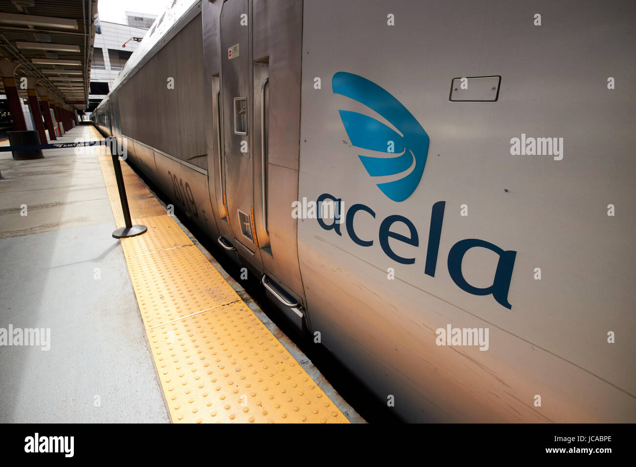 Amtrak acela express 2019 power car South Street Station Boston STATI UNITI D'AMERICA Foto Stock