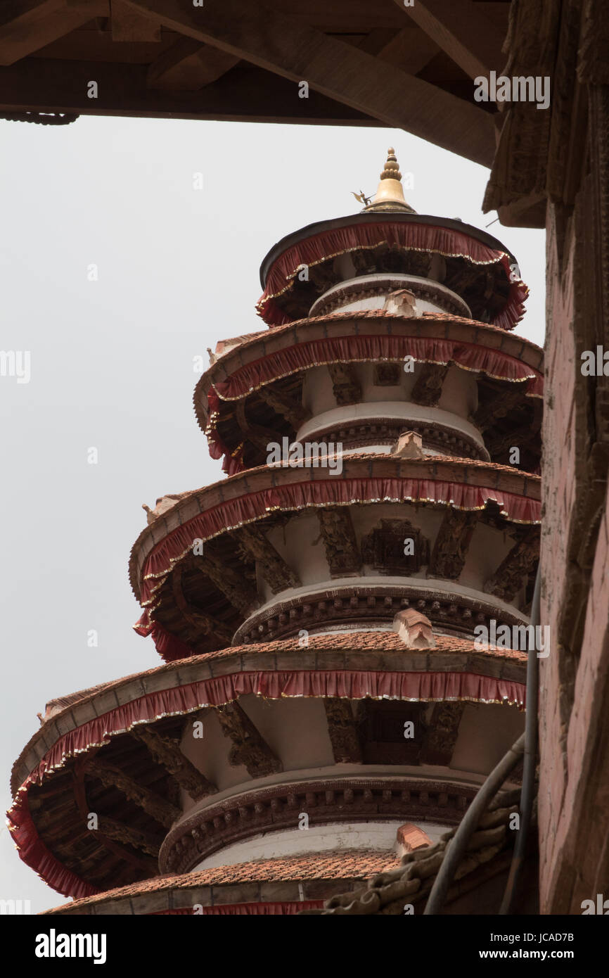 Il round, pagoda-come la torretta del Panch Mukhi Hanuman Mandiar nel Vecchio Palazzo Reale (Hanuman Dhoka) Kathmandu Durbar Square Foto Stock