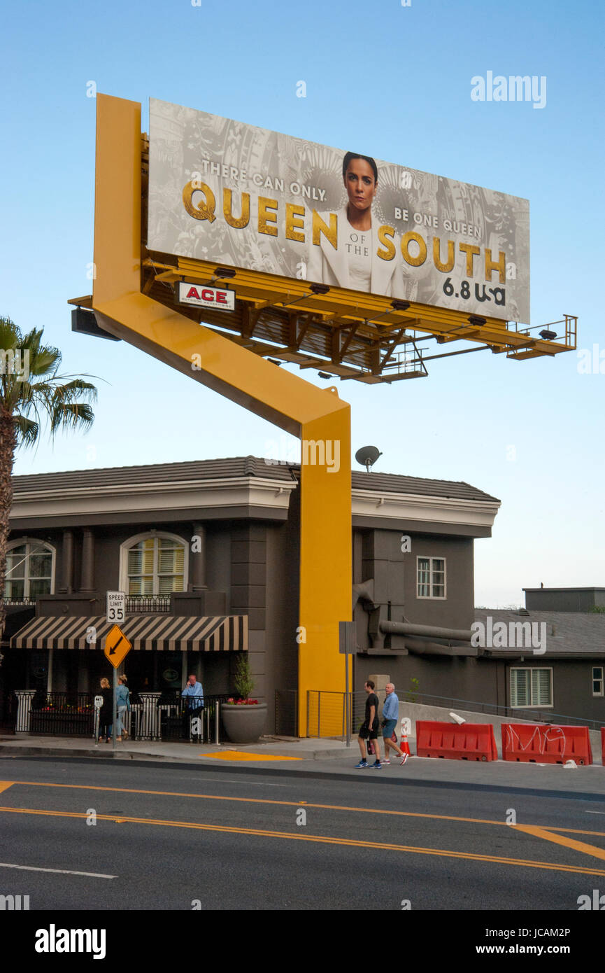 Tabellone moderno telaio sulla Sunset Strip di Los Angeles, CA Foto Stock