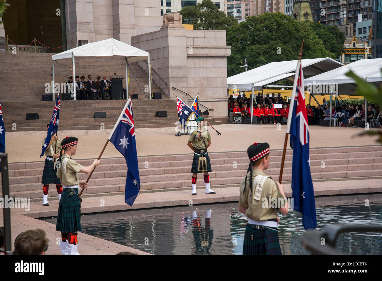 Anzac Day, Cerimonia di fronte Anzac War Memorial in Hyde Park, Sydney, Australia Foto Stock