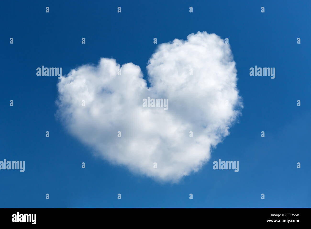 Sfondo Del Cielo Di Cuore Immagini E Fotos Stock Alamy