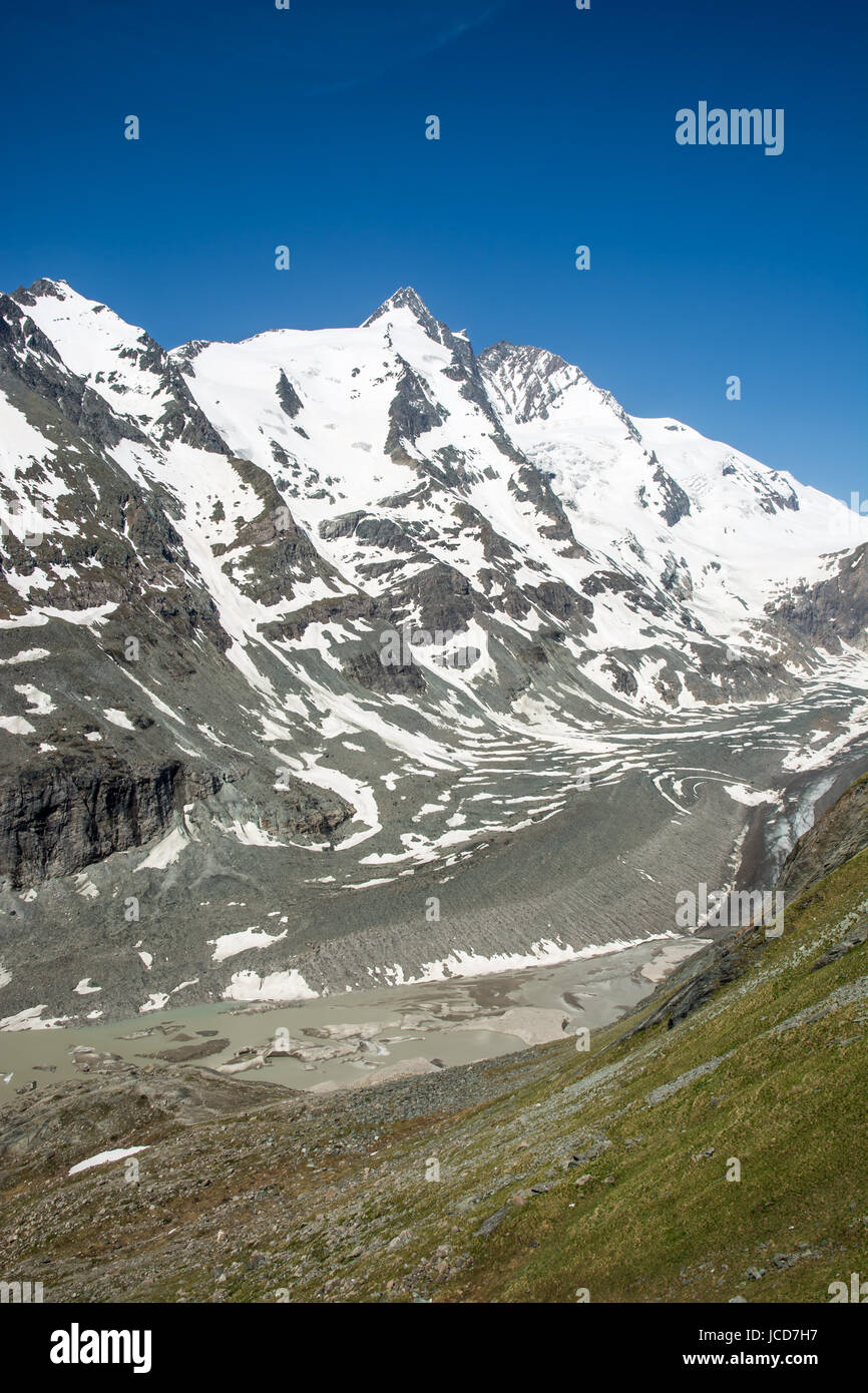 Il Pasterze, il più lungo ghiacciaio d'Austria presso la Strada alpina del Grossglockner montagne di gruppo Foto Stock