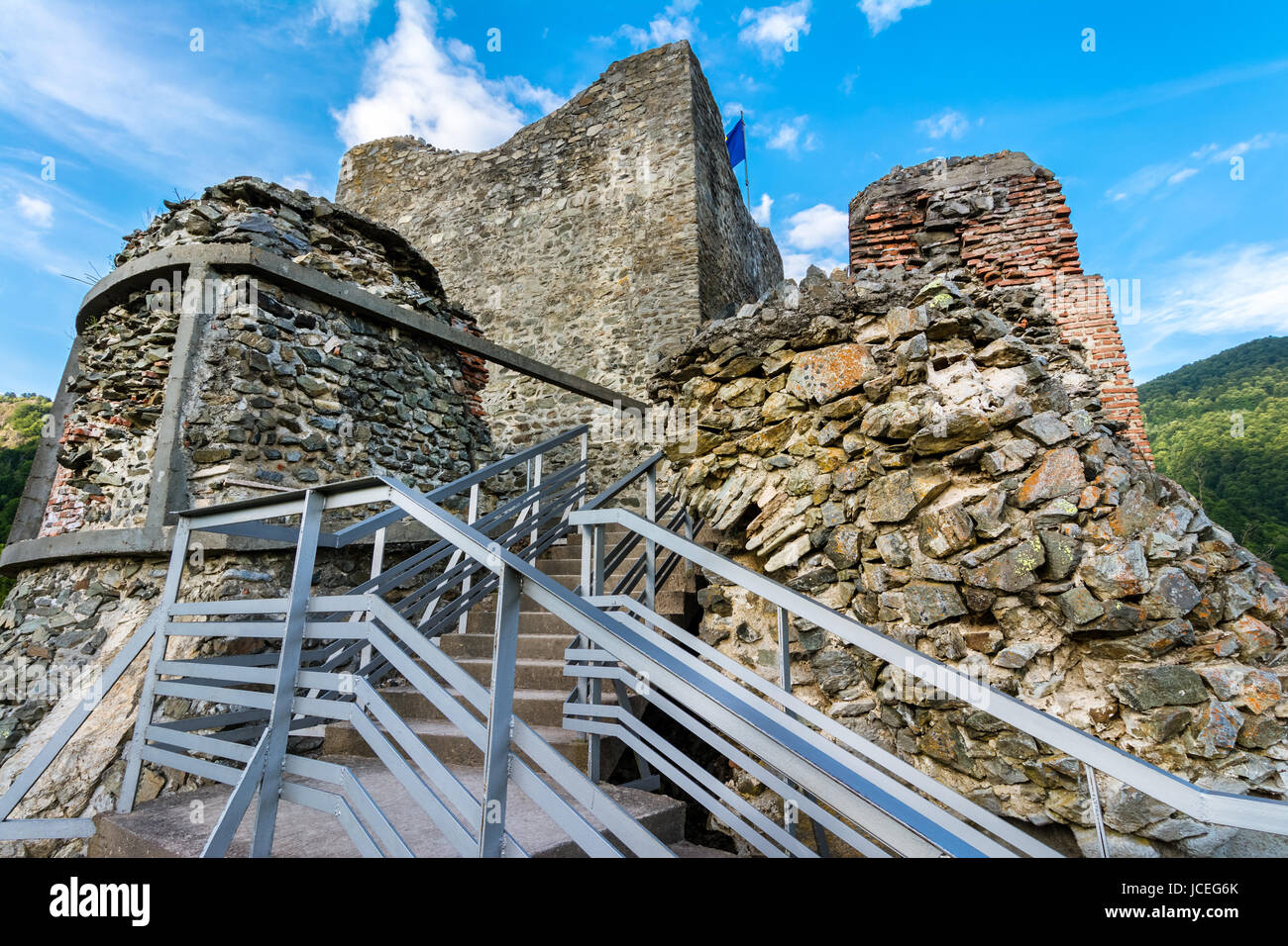 Fortezza di Poenari una volta posseduto da Vlad l'Impalatore (il leggendario Dracula) Foto Stock