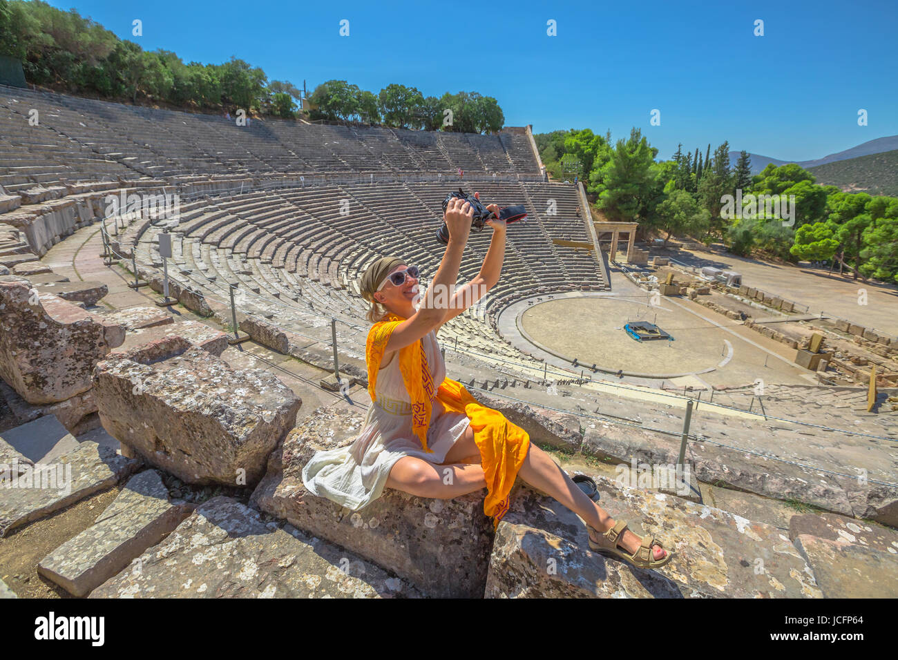 Donna selfie fotografo Foto Stock