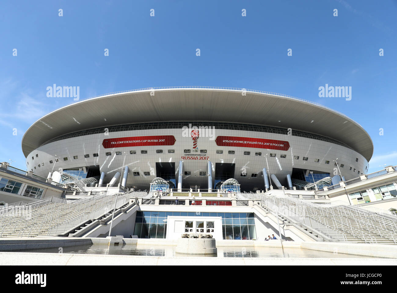 Una vista generale della Krestovsky Stadium, casa di Zenit San Pietroburgo. Stampa foto di associazione. Picture Data: giovedì 15 giugno, 2017. Foto di credito dovrebbe leggere: Adam Davy/filo PA. Restrizione: solo uso editoriale. Uso non commerciale. Immagine ancora utilizzare solo. Nessuna delle immagini in movimento. Nessuna sovrapposizione o rimozione di sponsor/annuncio loghi. La piena conformità con la FIFA di accreditamento Termini & Condizioni. Chiamate il numero +44 (0)1158 447447 per ulteriori informazioni. Foto Stock