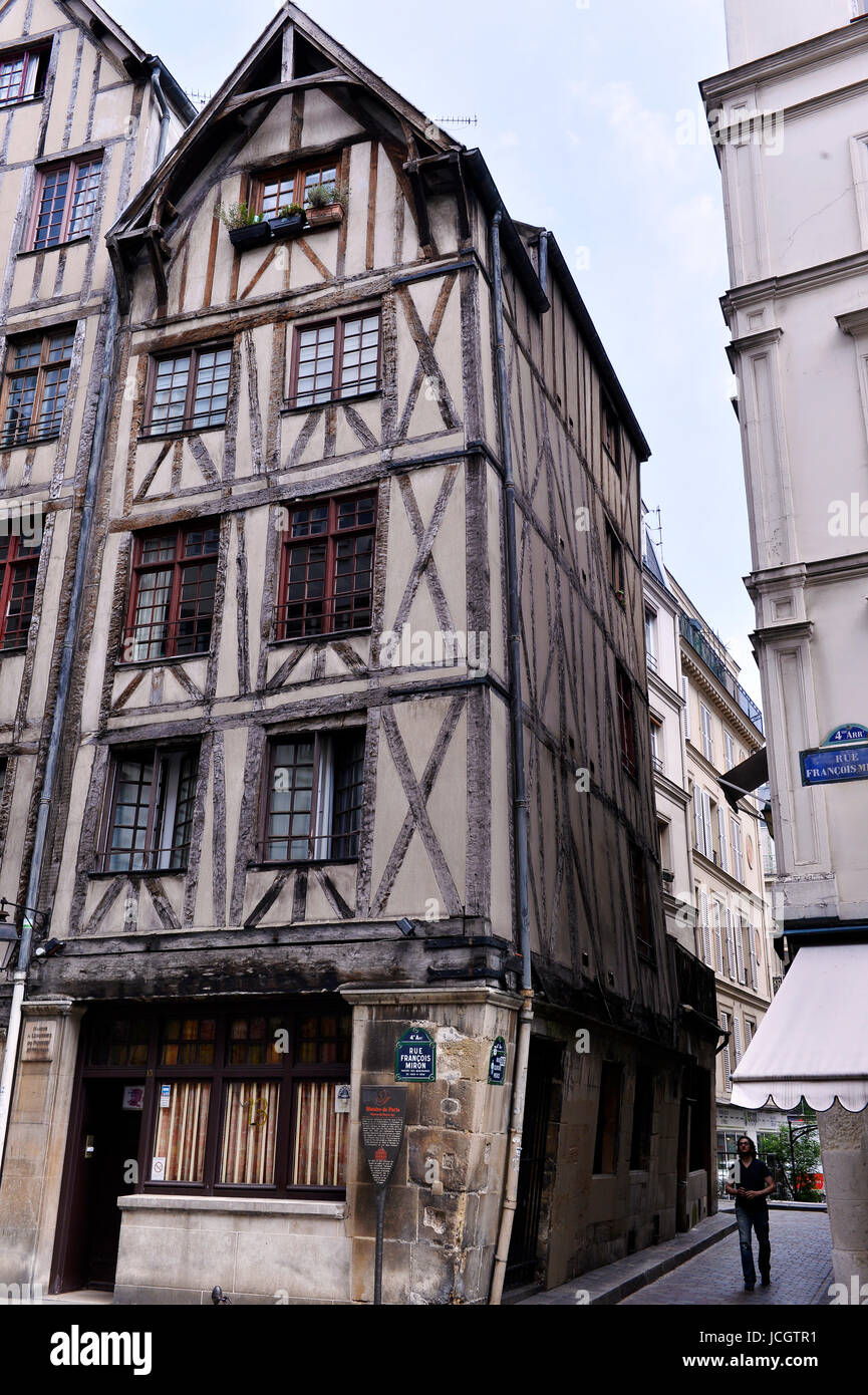 Parigino casa médieval, rue François Miron, Paris 4ème, Francia Foto Stock