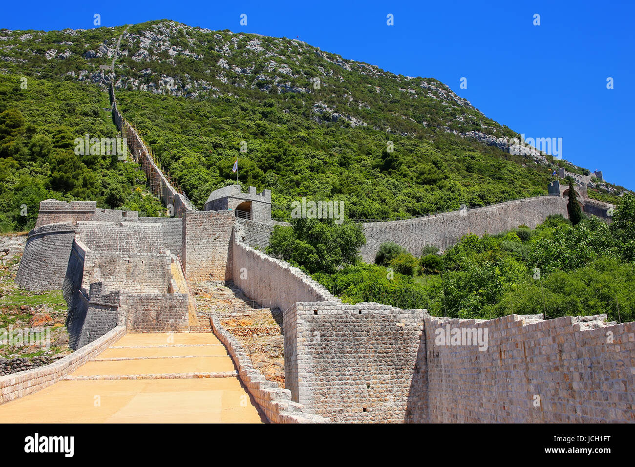 Mura difensive della città di Ston, penisola di Peljesac Croazia. Ston è stata un importante fort del ragusano Repubblica Foto Stock