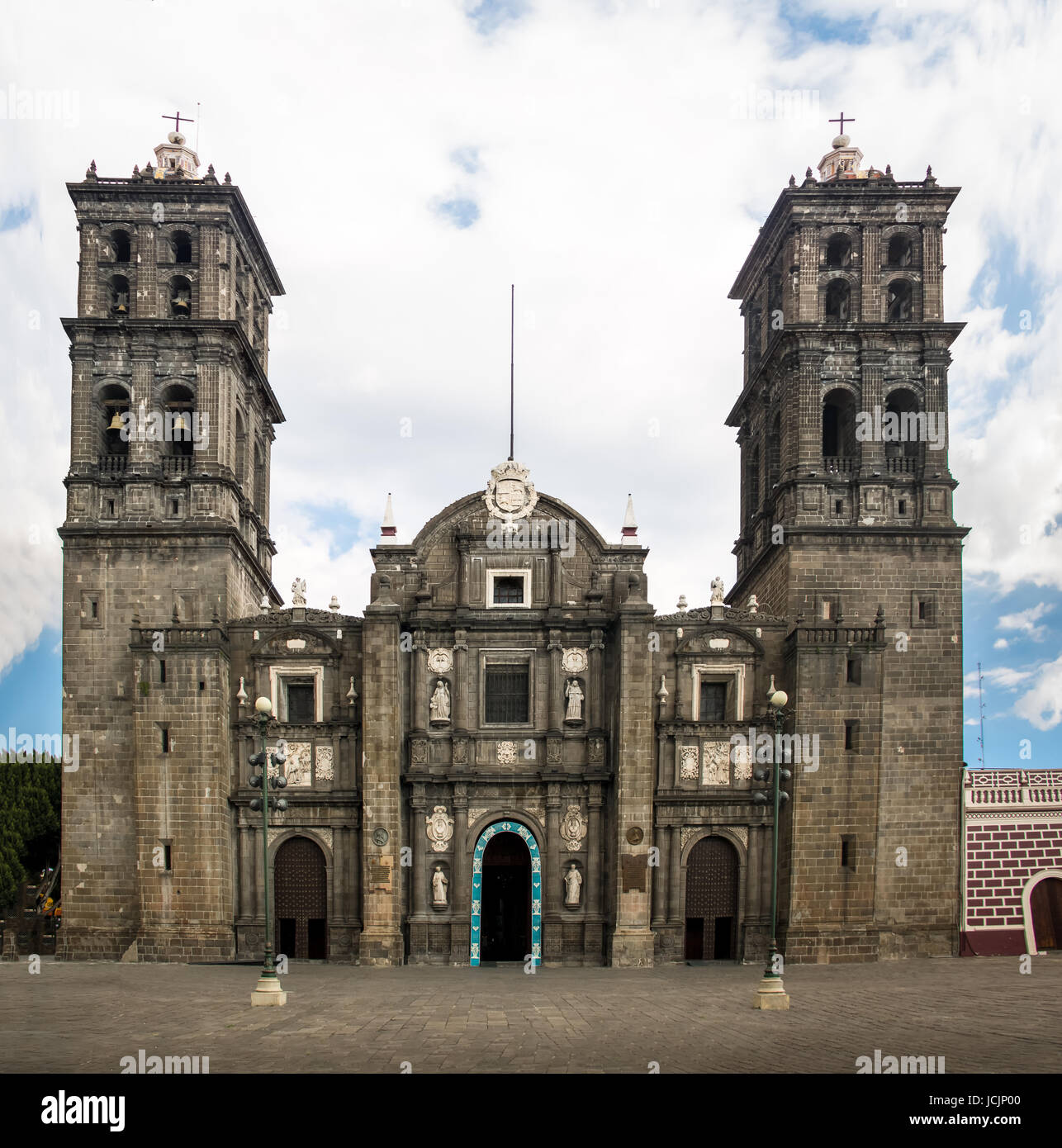 La facciata della Cattedrale di Puebla - Puebla, Messico Foto Stock