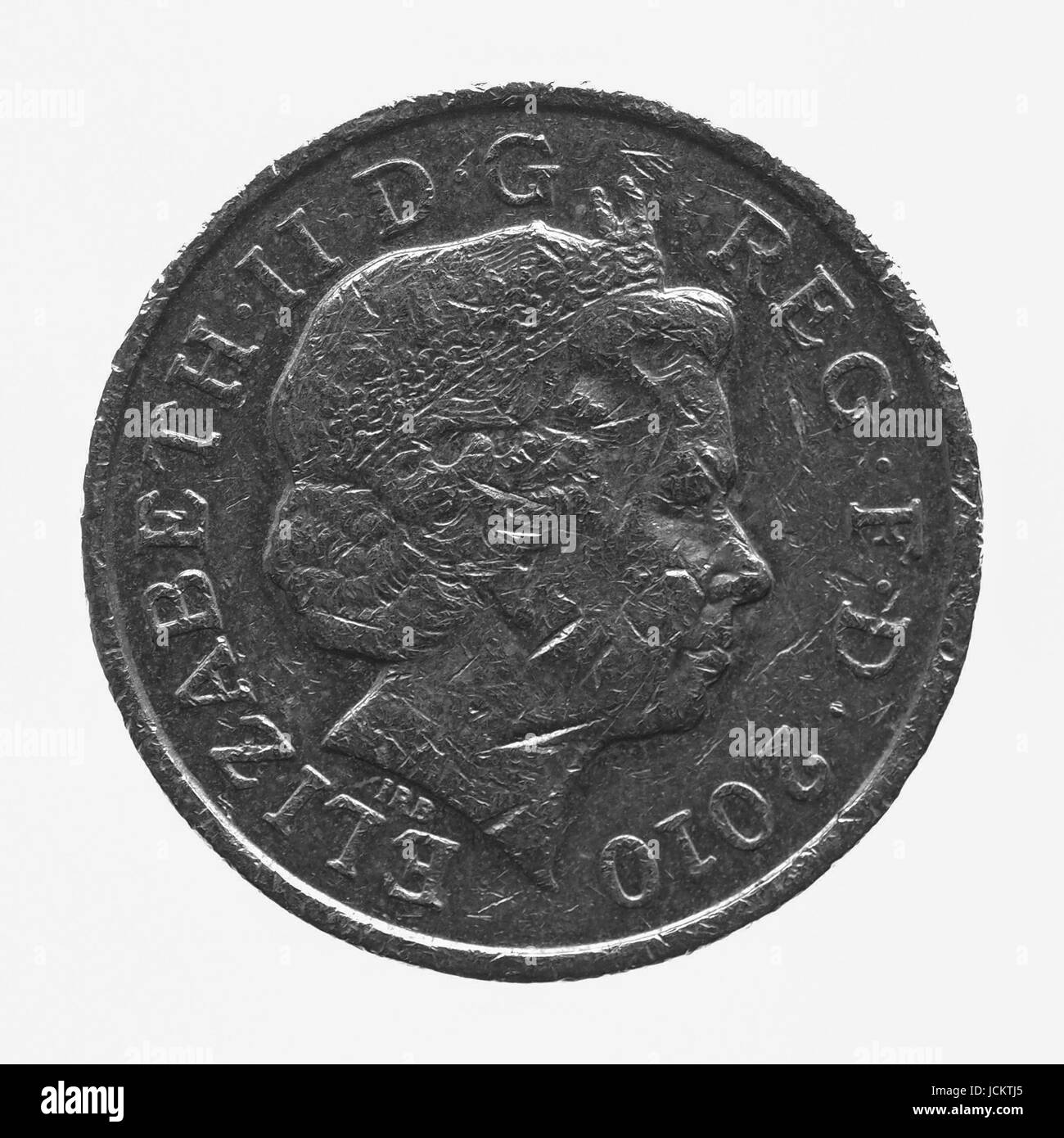 LONDON, England, Regno Unito - 23 novembre 2013: HM Queen Elizabeth II su una libbra di moneta di anno 2010 isolato su bianco Foto Stock