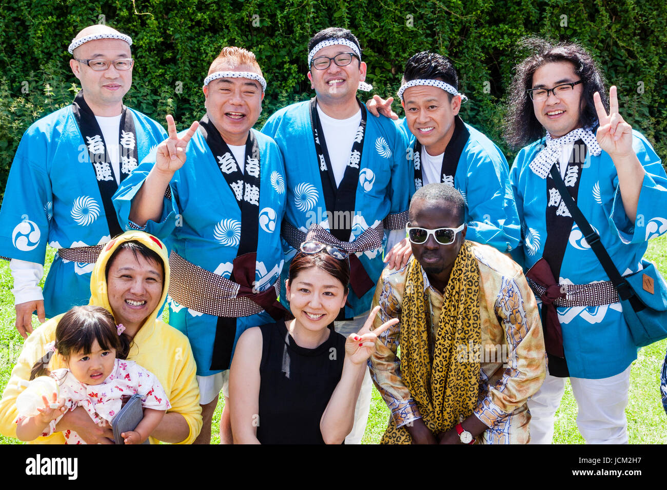 Inghilterra, Coxheath. La crema mondiale campionati del grafico a torta. Chankawai, Tetsuro Degawa, Tomotaka Nakatsuki, Daiskuke Miyakawa e Soichi Nakaoka posa per pic Foto Stock