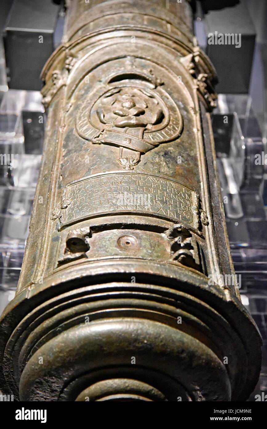 Il Mary Rose è una caracca-tipo di nave da guerra inglese Tudor marina del re Henry VIII Naufraghi dopo 33 anni di servizio, ora conservata a Portsmouth. Foto Stock