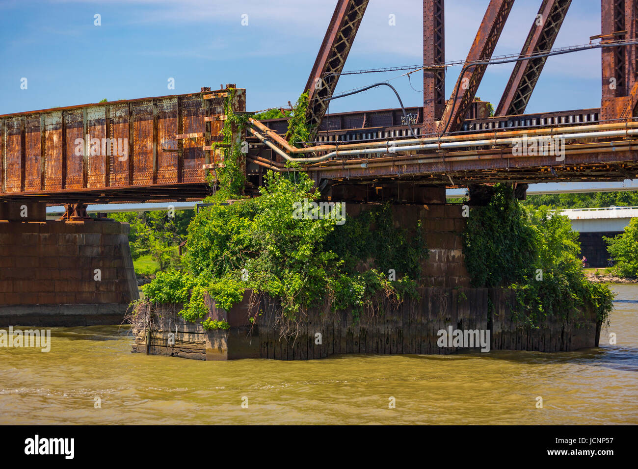 WASHINGTON, DC, Stati Uniti d'America - Infrastruttura di invecchiamento, Fiume Potomac ponte ferroviario. Foto Stock