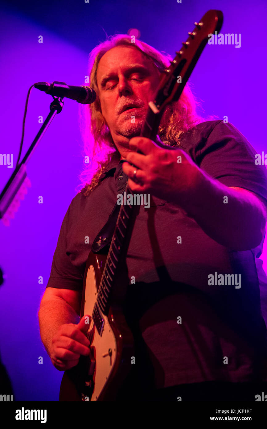 Trezzo sull'Adda, Italia. Il 15 giugno, 2017. La statunitense southern rock band di inceppamento Gov't Mule si esibisce dal vivo sul palco di Live Music Club per presentare il loro nuovo album 'rivoluzione.Rivoluzione Vai' Credit: Rodolfo Sassano/Alamy Live News Foto Stock