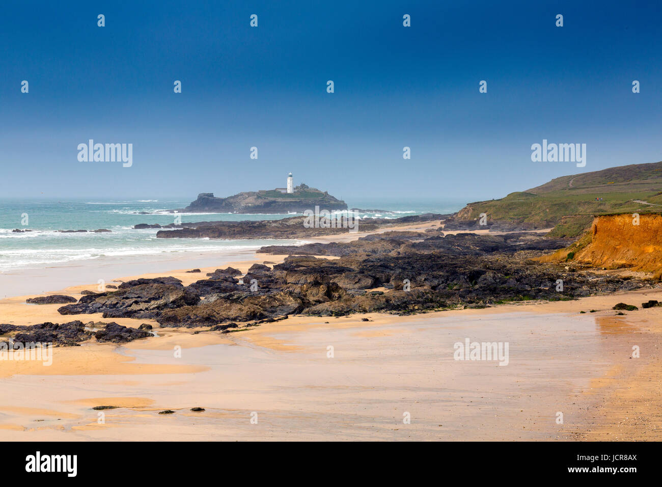 Faro di Godrevy sulla North Cornish Coast è la luce che avrebbe ispirato il Virginia Woolf a scrivere "Al Faro'. Foto Stock
