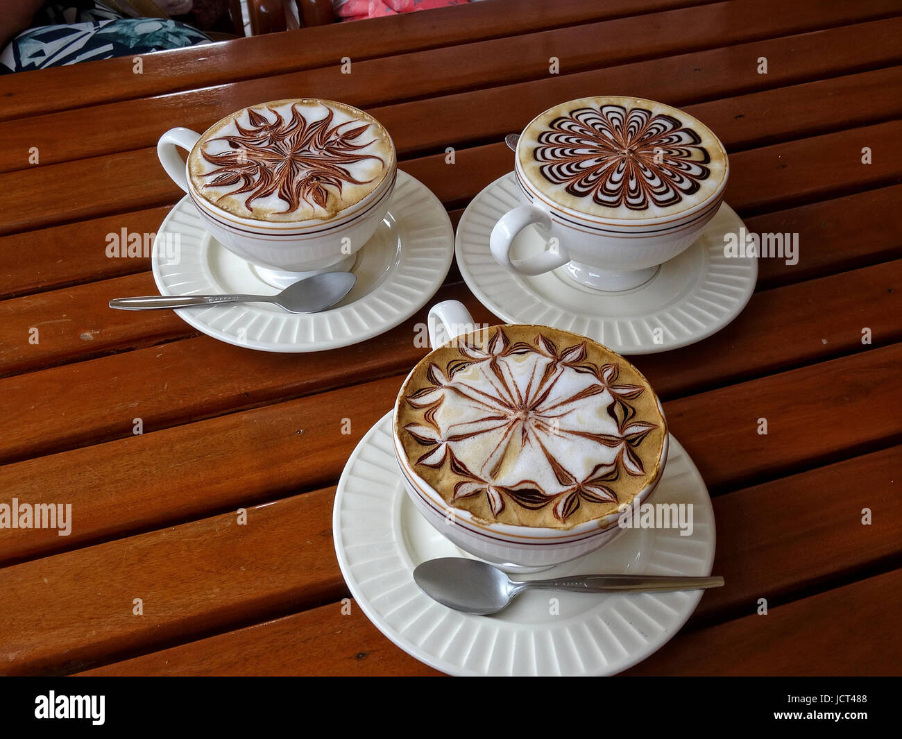 Caffè decorato immagini e fotografie stock ad alta risoluzione - Alamy