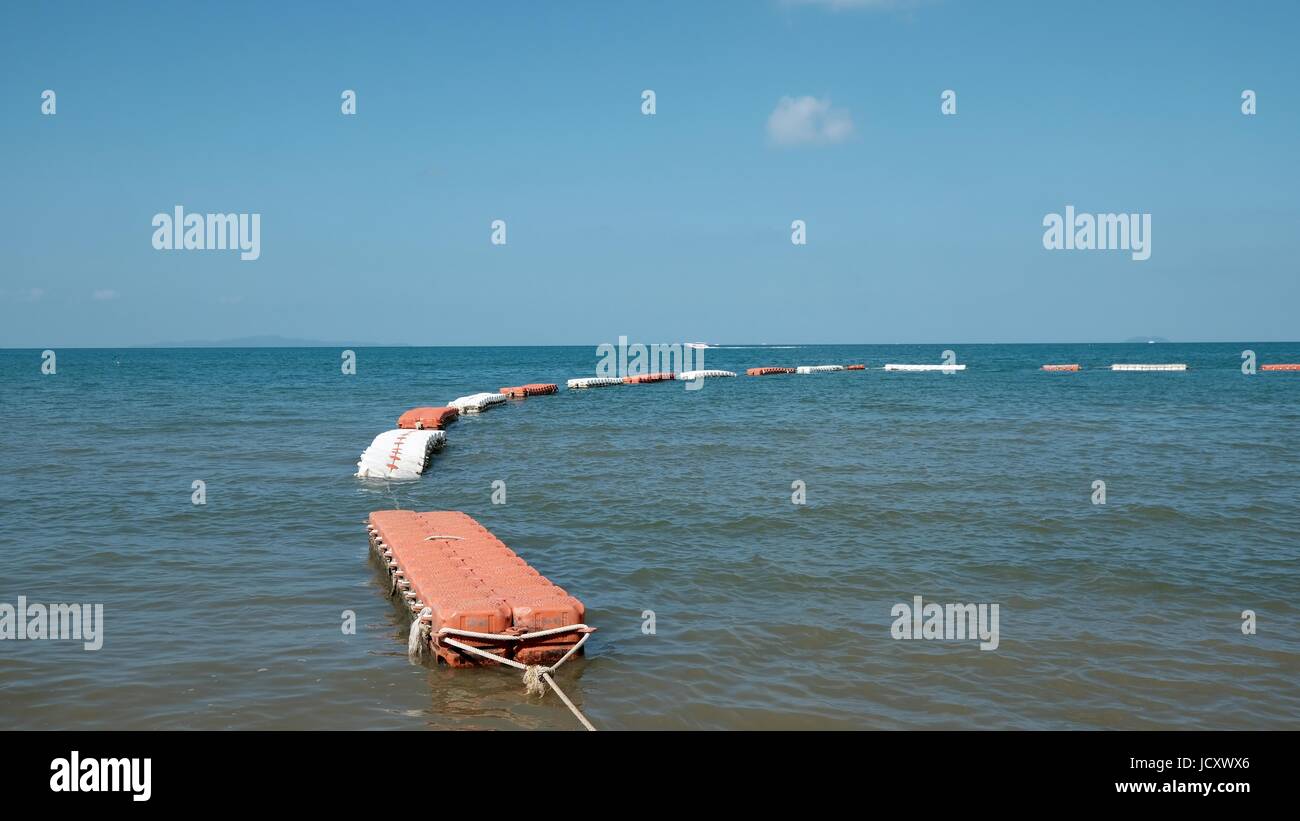 Jomtien Beach Pattaya Thailandia Sport Acquatici sole, sabbia e surf a Sud Est Asiatico che va errando Foto Stock