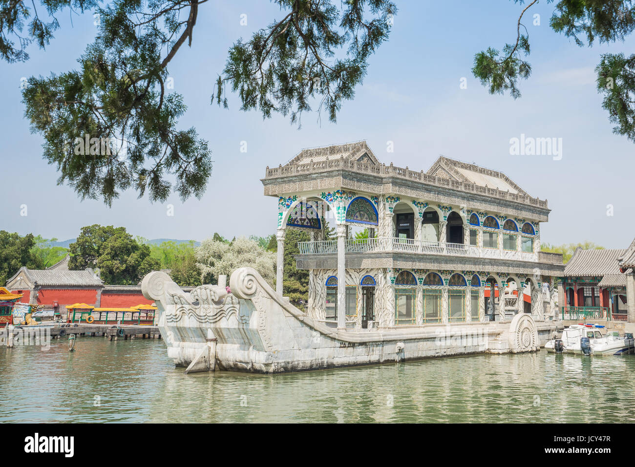 La barca di marmo nel Palazzo d'Estate di Beijing in Cina. Foto Stock