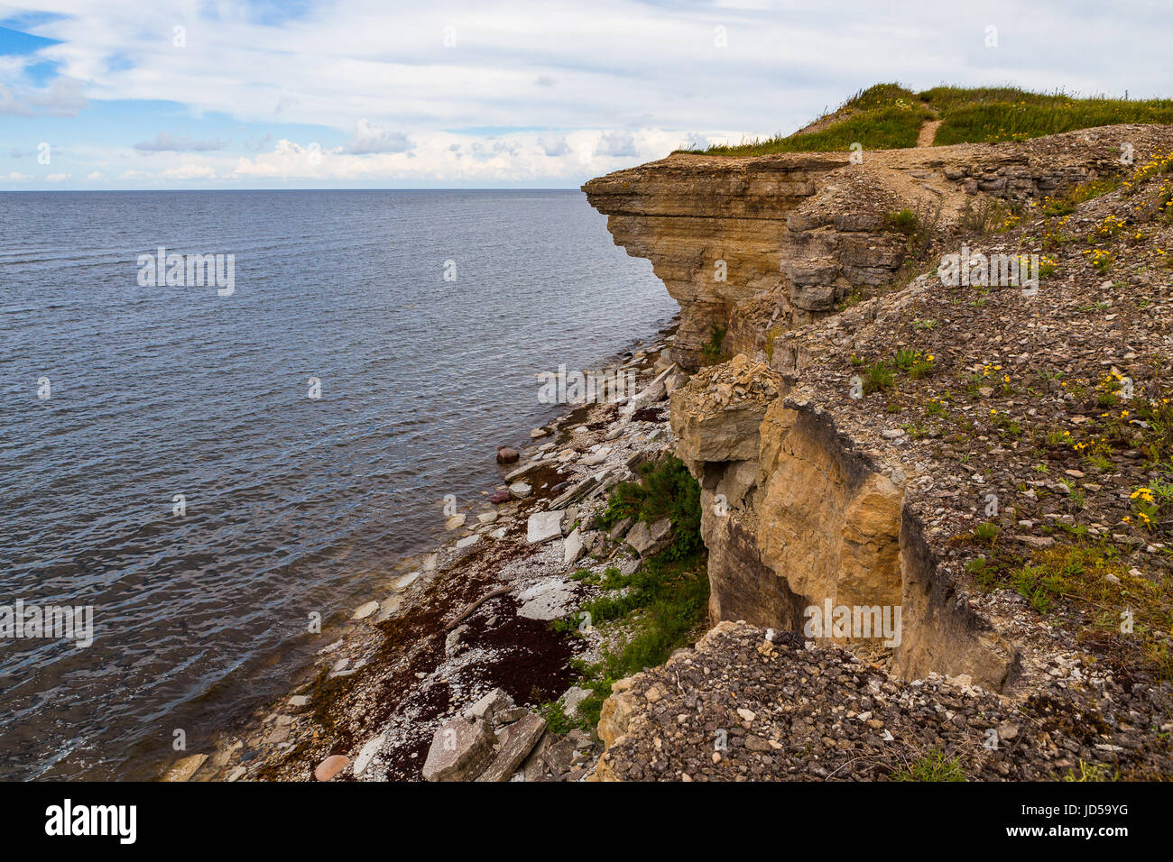 Scogliere lungo la costa in Paldiski, Estonia Foto Stock