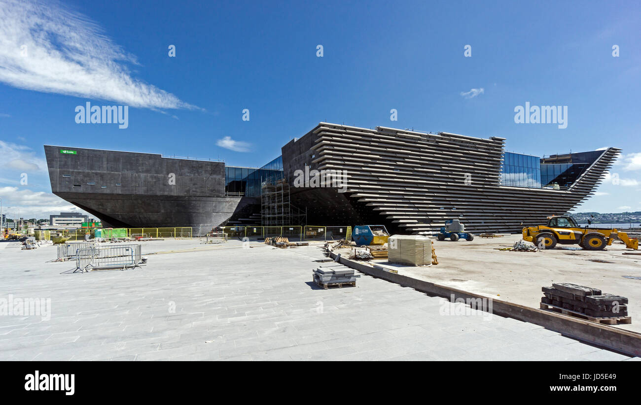 Progressi nella costruzione del V&un Museo del Design presso il lungomare da Firth of Tay Dundee Tayside Scotland Regno Unito Foto Stock