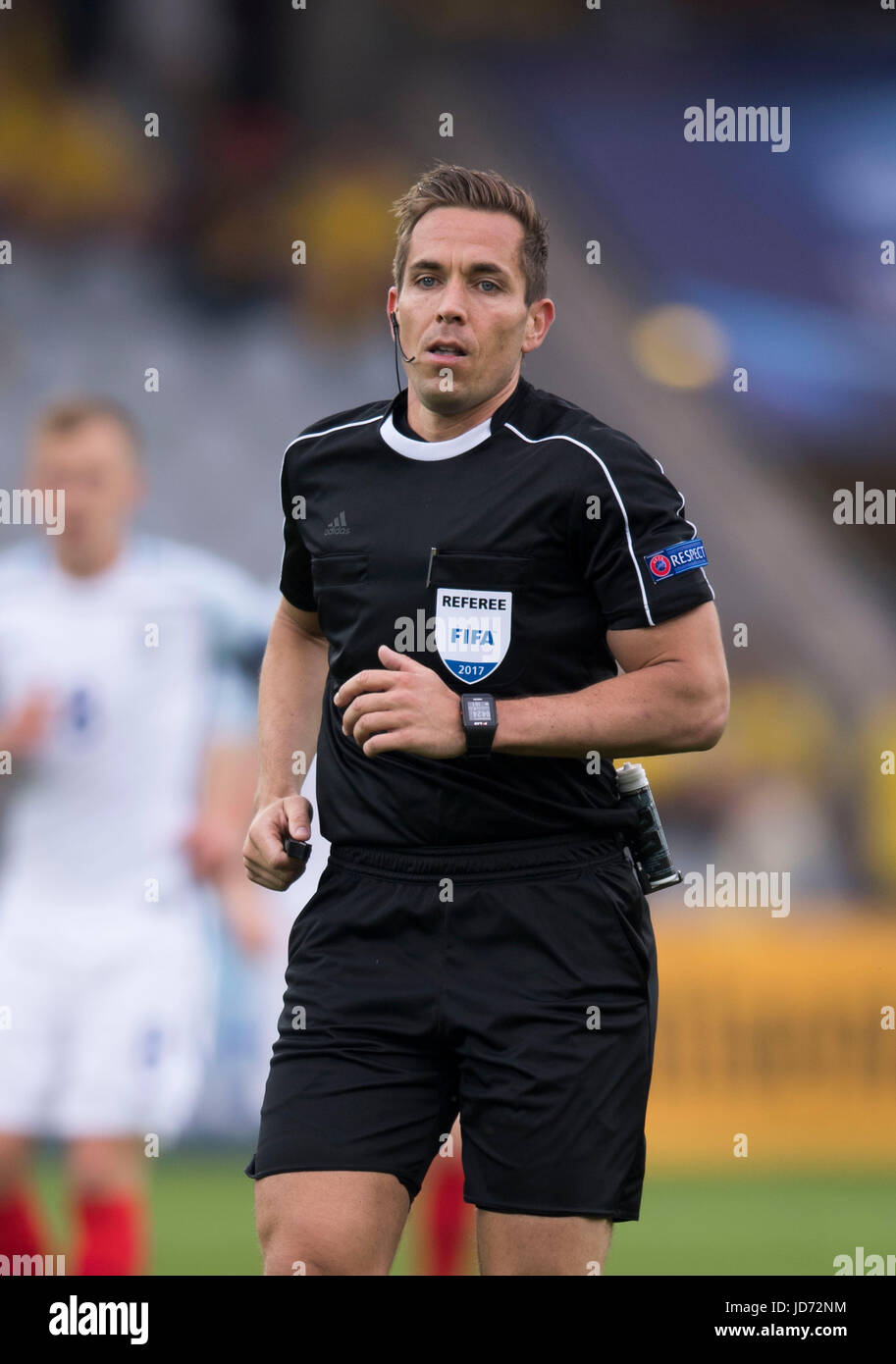 Tobias Stieler (Referente), 16 giugno 2017 - Calcio : UEFA sotto-21 Campionato Polonia 2017 Gruppo una corrispondenza tra la Svezia 0-0 Inghilterra a Kolporter Arena di Kielce, Polonia. (Foto di Maurizio Borsari/AFLO) Foto Stock