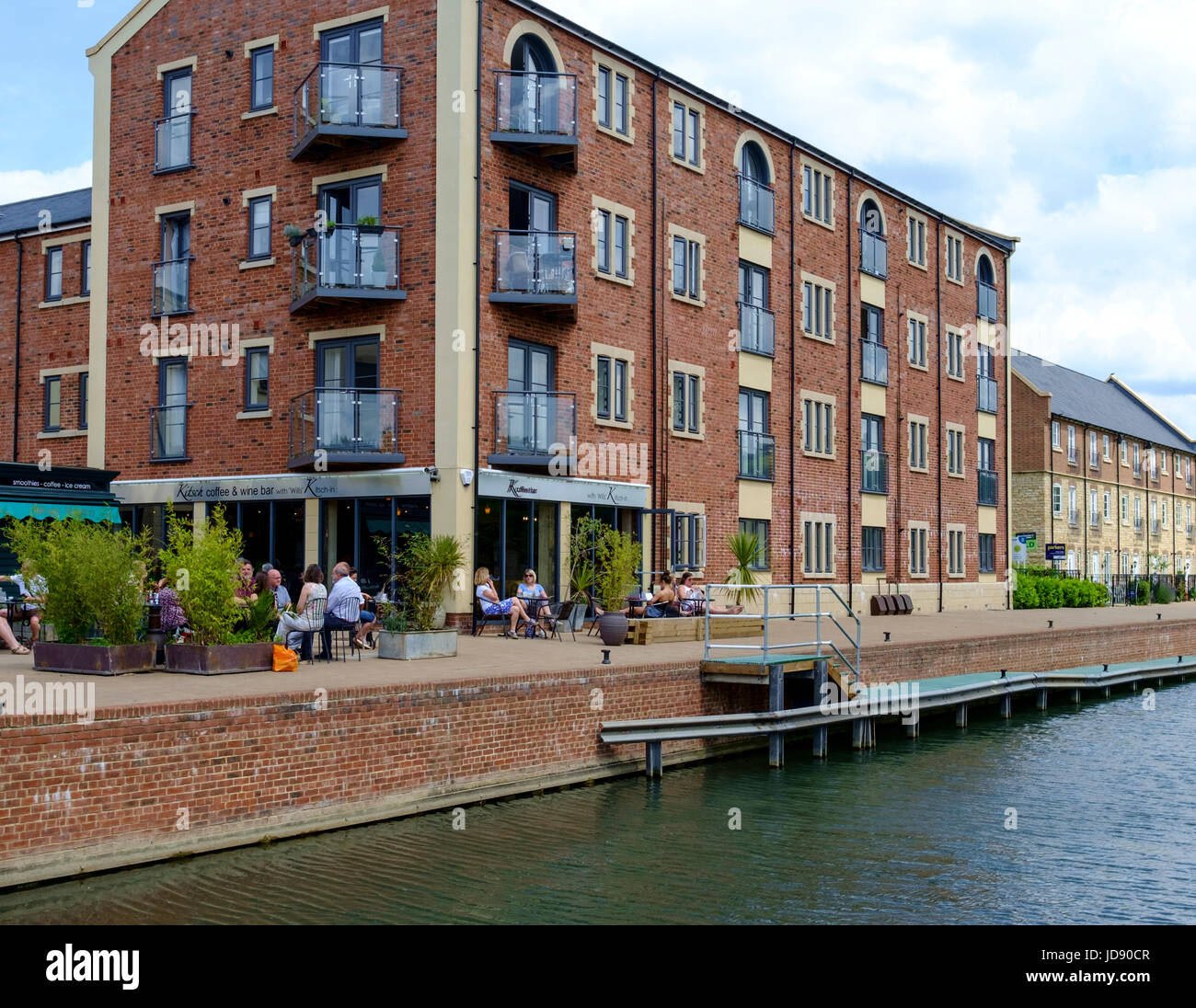 Il canale a Stroud, Mulino Ebley GLOUCESTERSHIRE REGNO UNITO Foto Stock