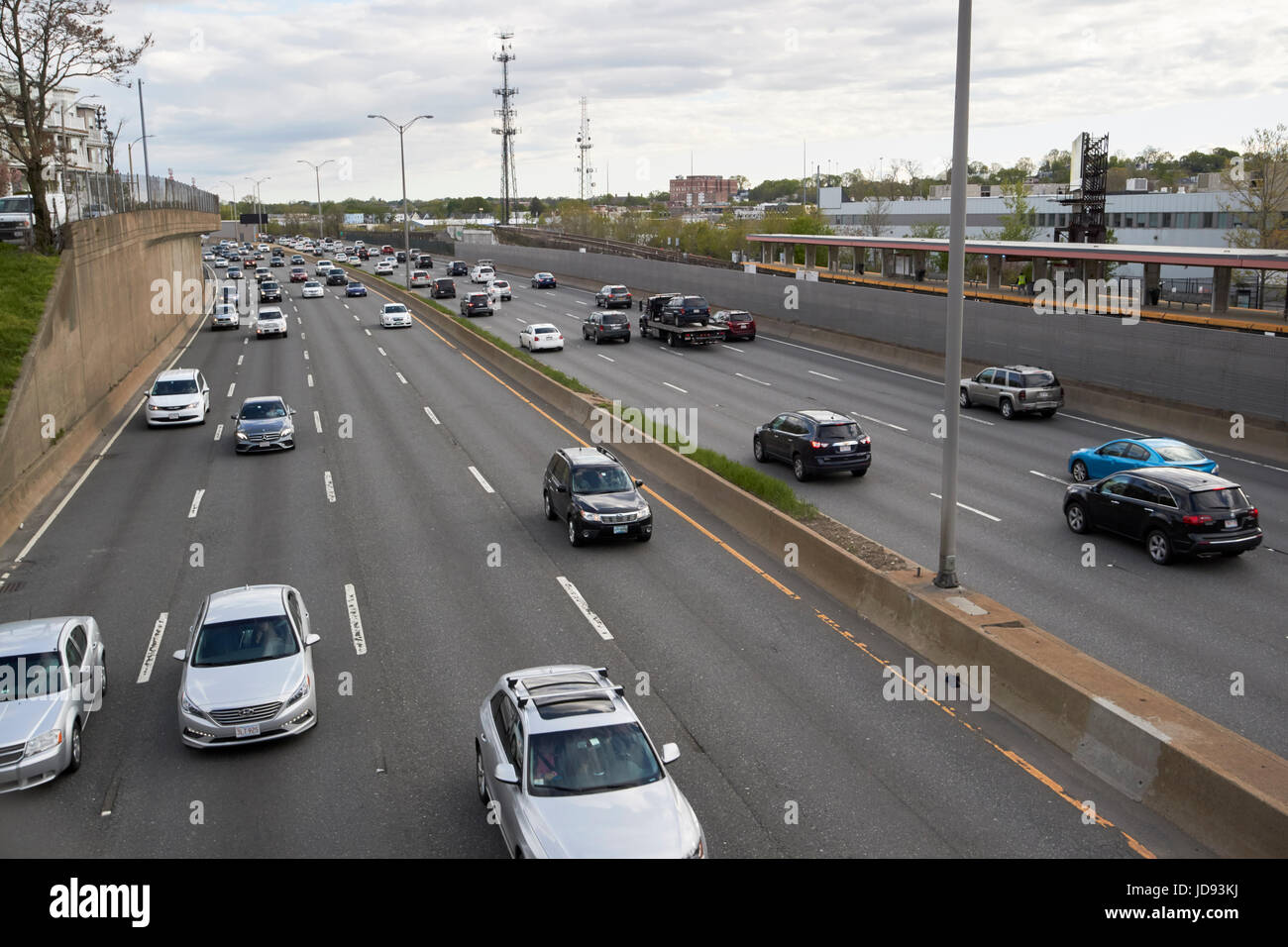 Il traffico sulla I-93 savin hill dorchester Boston STATI UNITI D'AMERICA Foto Stock