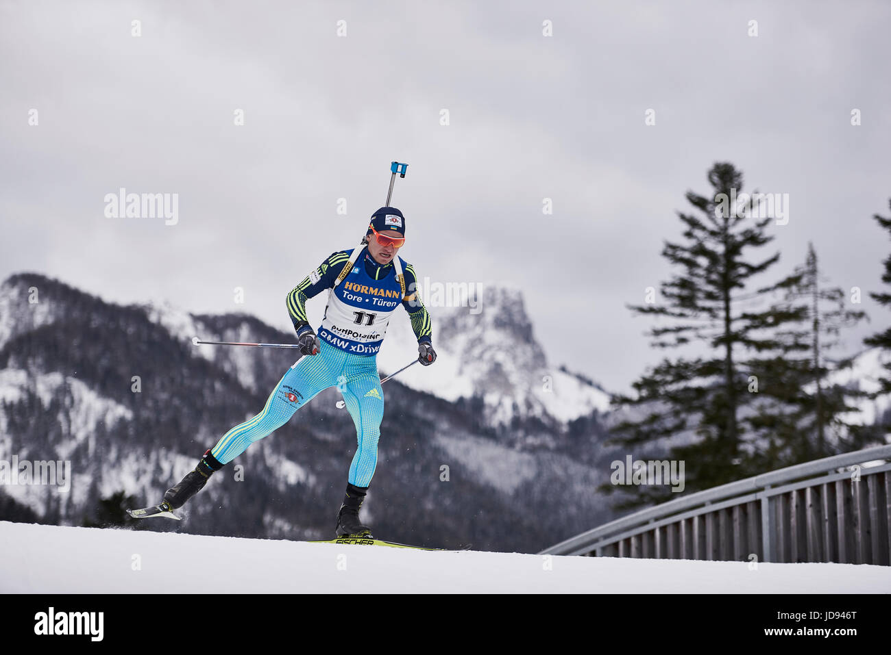 Sergey Semenov dall'Ucraina presso la BMW IBU Coppa del Mondo di Biathlon Ruhpolding 2017 durante gli uomini la gara sprint. Foto Stock