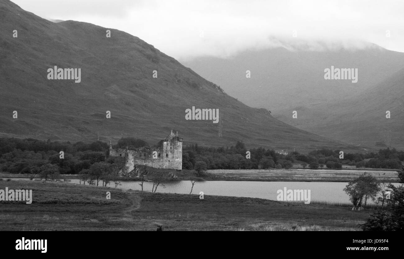 Kilchurn Castle e Loch Awe, Scozia Foto Stock