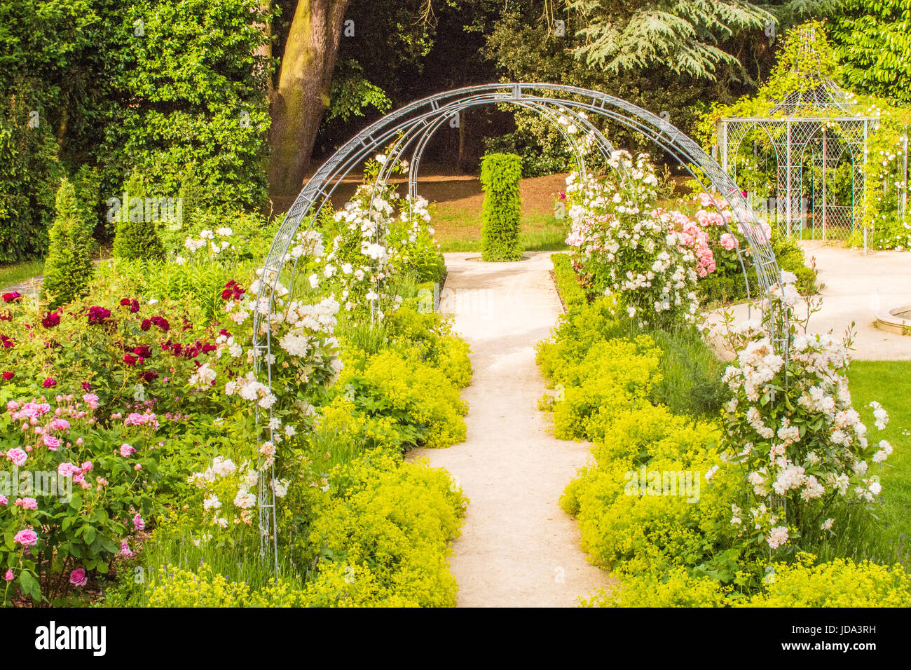 Giardini a Bhaktivedanta Manor (Country house donata da George Harrison a ISKON), vicino a Watford, Hertfordshire, Endland. . Foto Stock