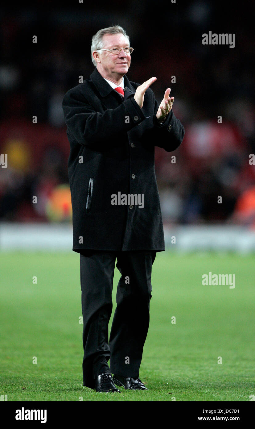 Il sir Alex Ferguson MANCHESTER UNITED FC Emirates Stadium Londra Inghilterra 05 Maggio 2009 Foto Stock