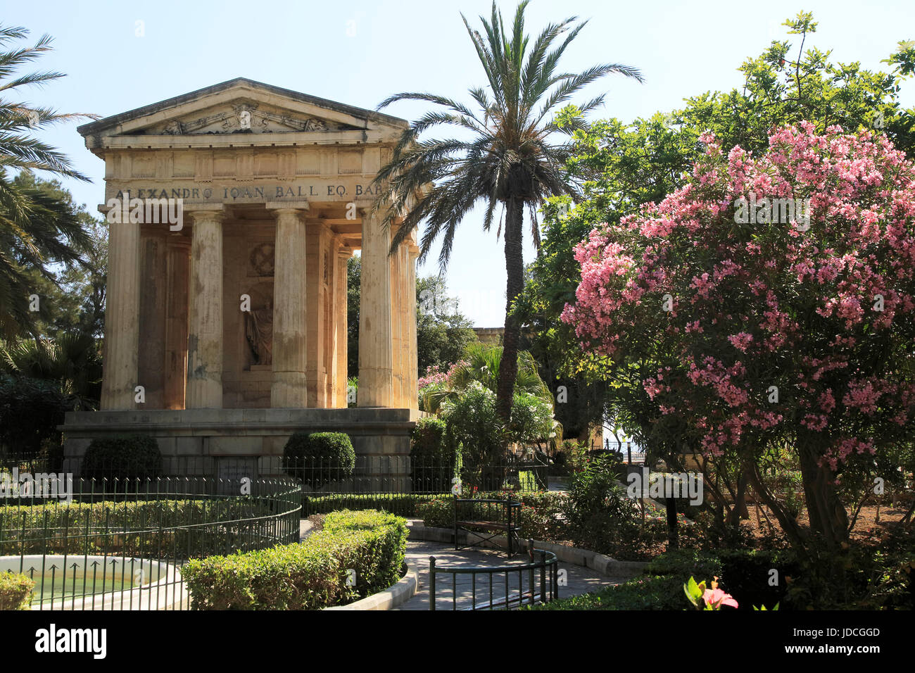 A Sir Alexander Ball monumento edificio, Lower Barrakka Gardens, Valletta, Malta Foto Stock