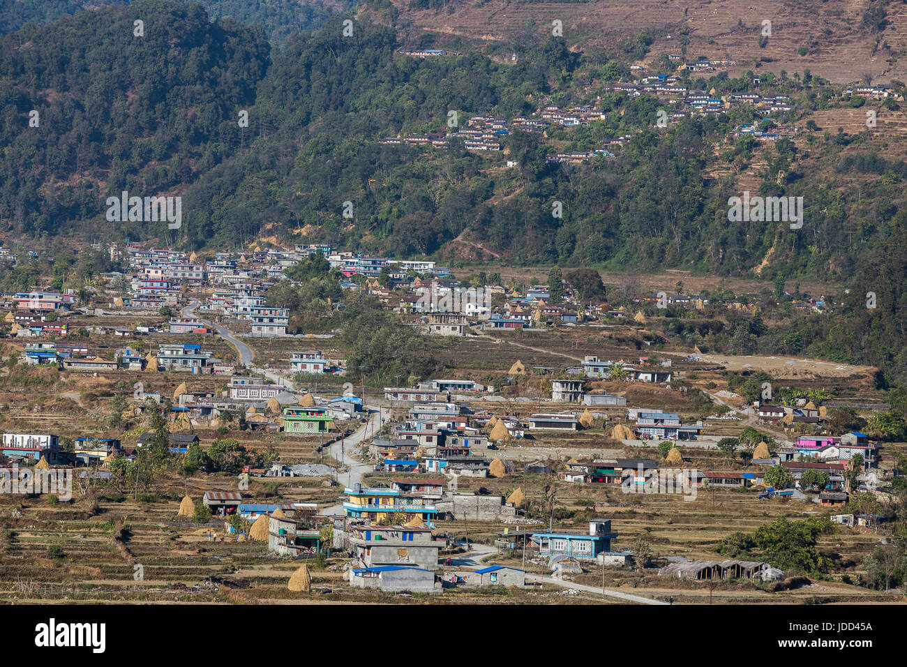 Un piccolo villaggio di montagna Foto Stock