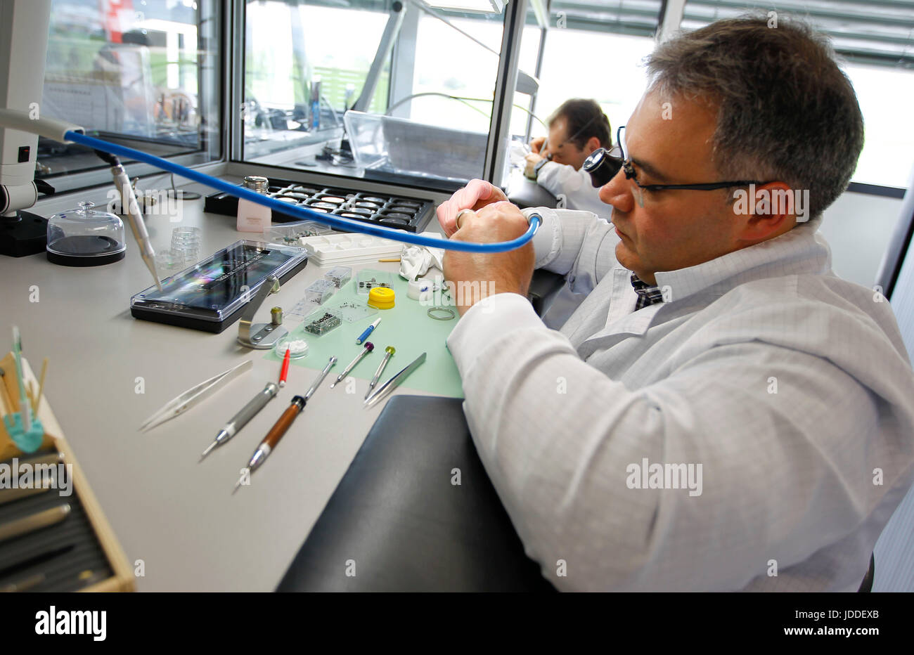 Nyon, Svizzera. Il 12 maggio 2014. Nyon, Svizzera - 12 Maggio 2014: Immagini Stock di Hublot fabbrica di orologi | Utilizzo di credito in tutto il mondo: dpa/Alamy Live News Foto Stock