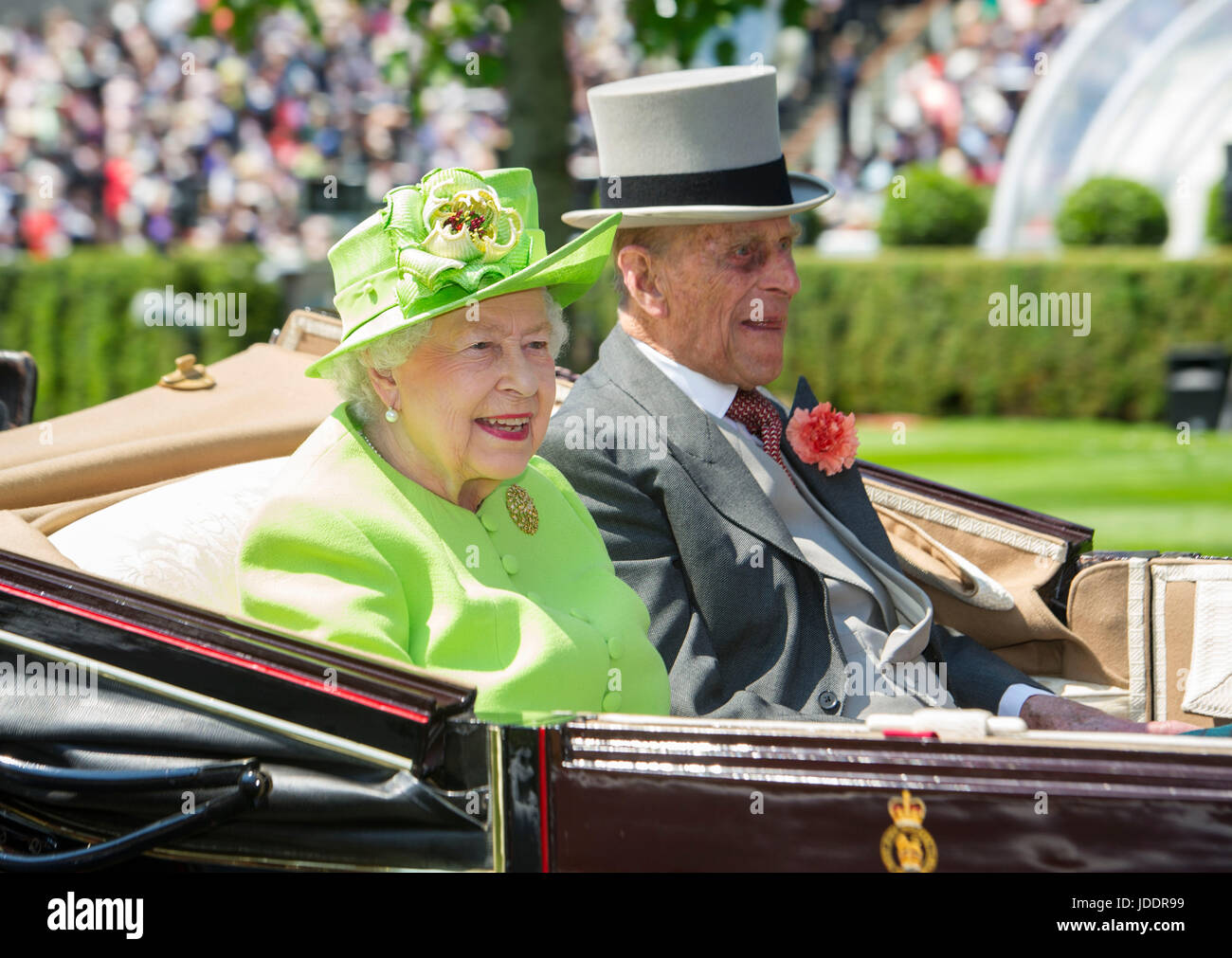 Ascot, Regno Unito. 20 Giugno 2017. La regina Elisabetta e il duca di Edimburgo arrivano a Royal Ascot Races, Berkshire, Regno Unito. 20 Giugno 2017.Credit: John Beasley/Alamy Foto Stock