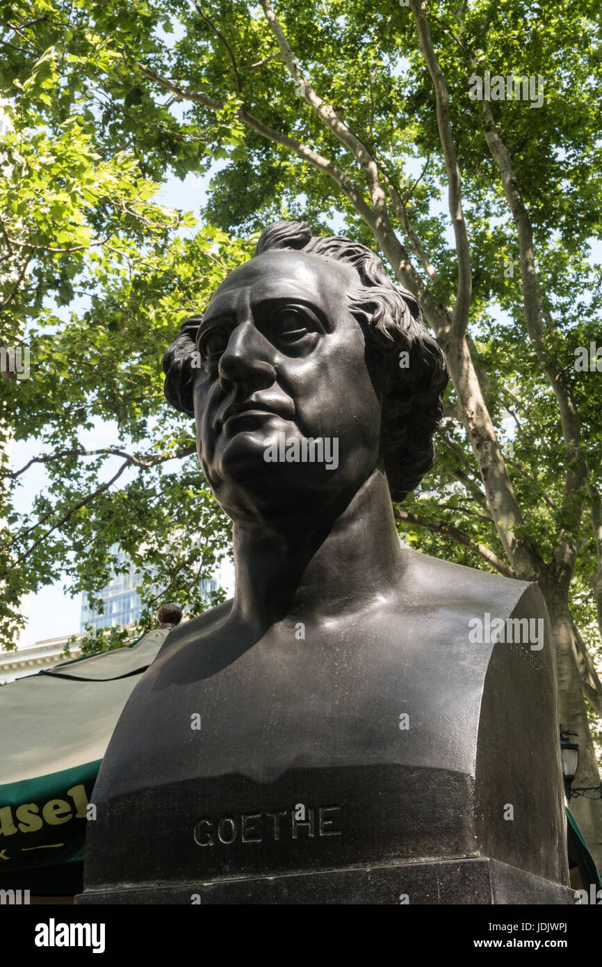 Goethe busto in Bryant Park, New York Foto Stock