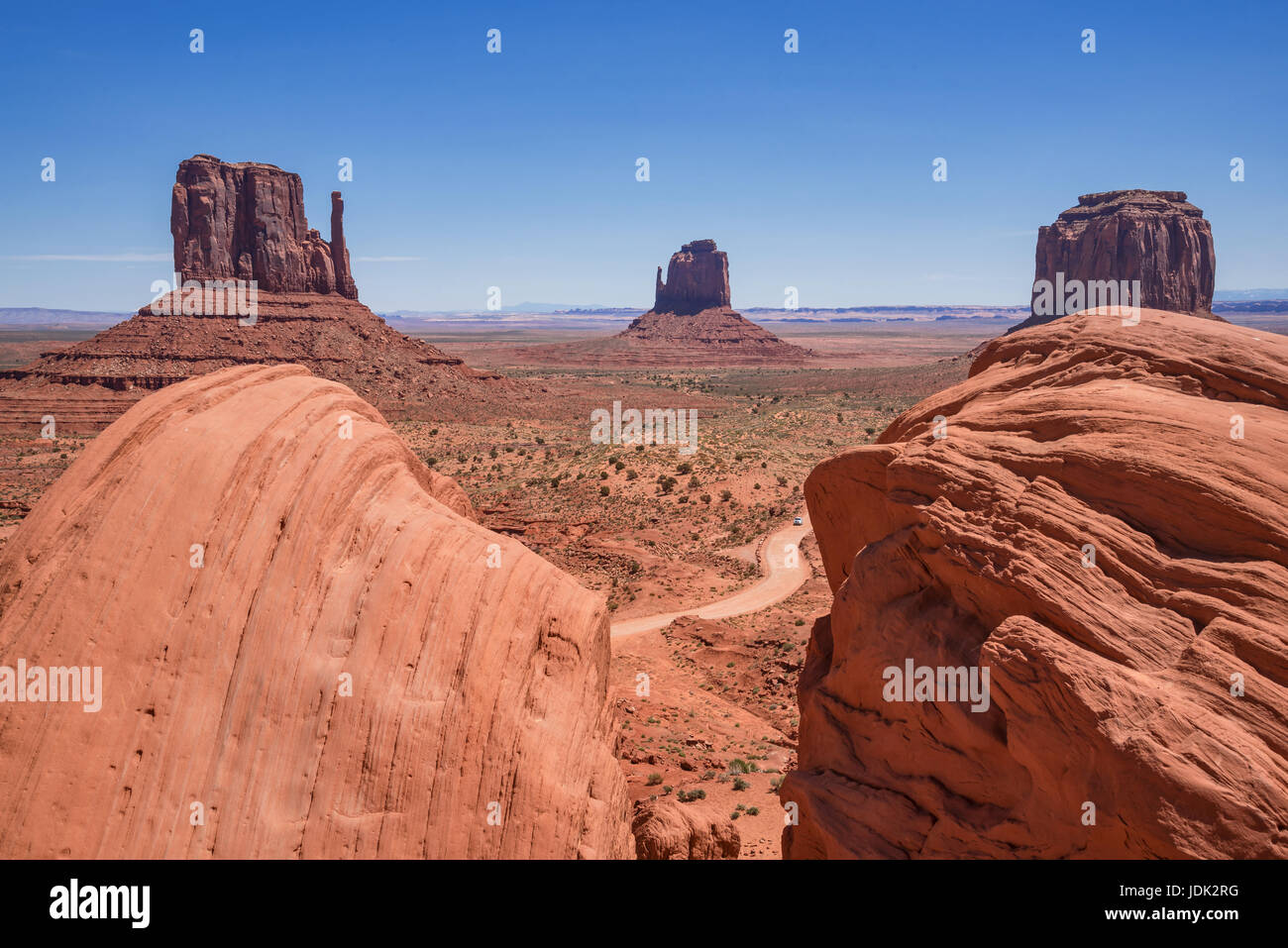 Le meravigliose formazioni di arenaria, famosa in tutto il mondo Monument Valley, Utah, Stati Uniti d'America Foto Stock