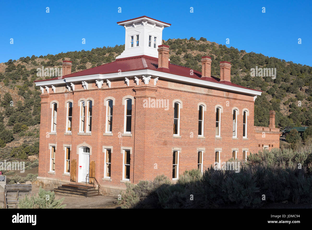 Costruito nel 1876, il Belmont Courthouse era la sede della Contea di Nye Nevada governo fino a 1905. Foto Stock