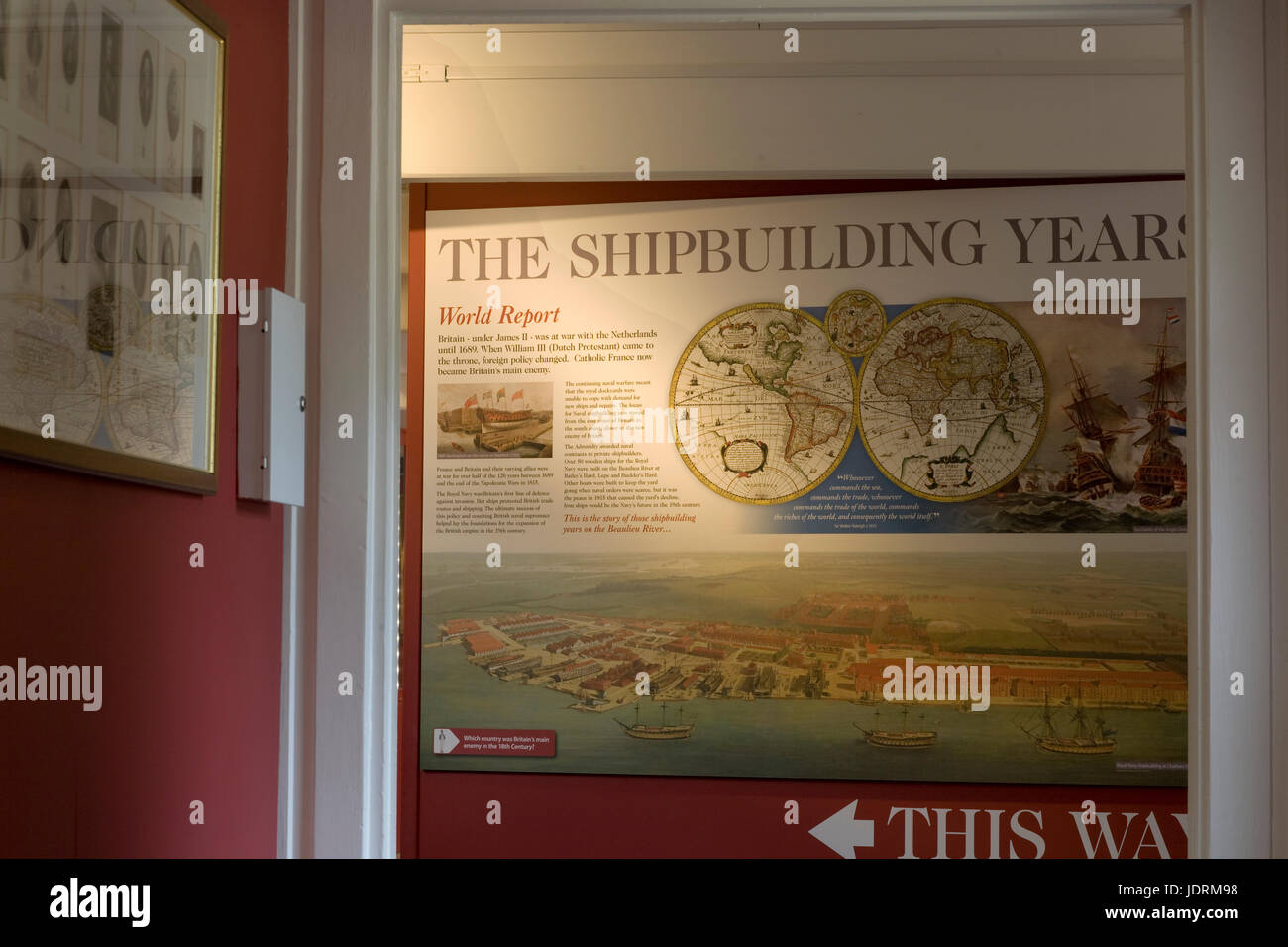 Spiegazione della costruzione navale anni nel museo a scudo del disco Foto Stock