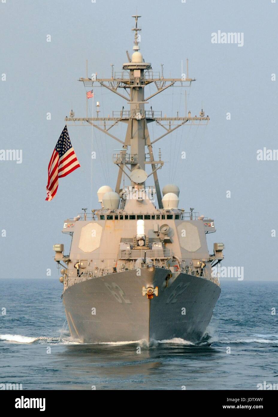 L'U.S Navy Arleigh Burke-class missile destroyer USS Fitzgerald durante la pattuglia di routine 13 ottobre 2009 nell'Oceano Pacifico. Foto Stock